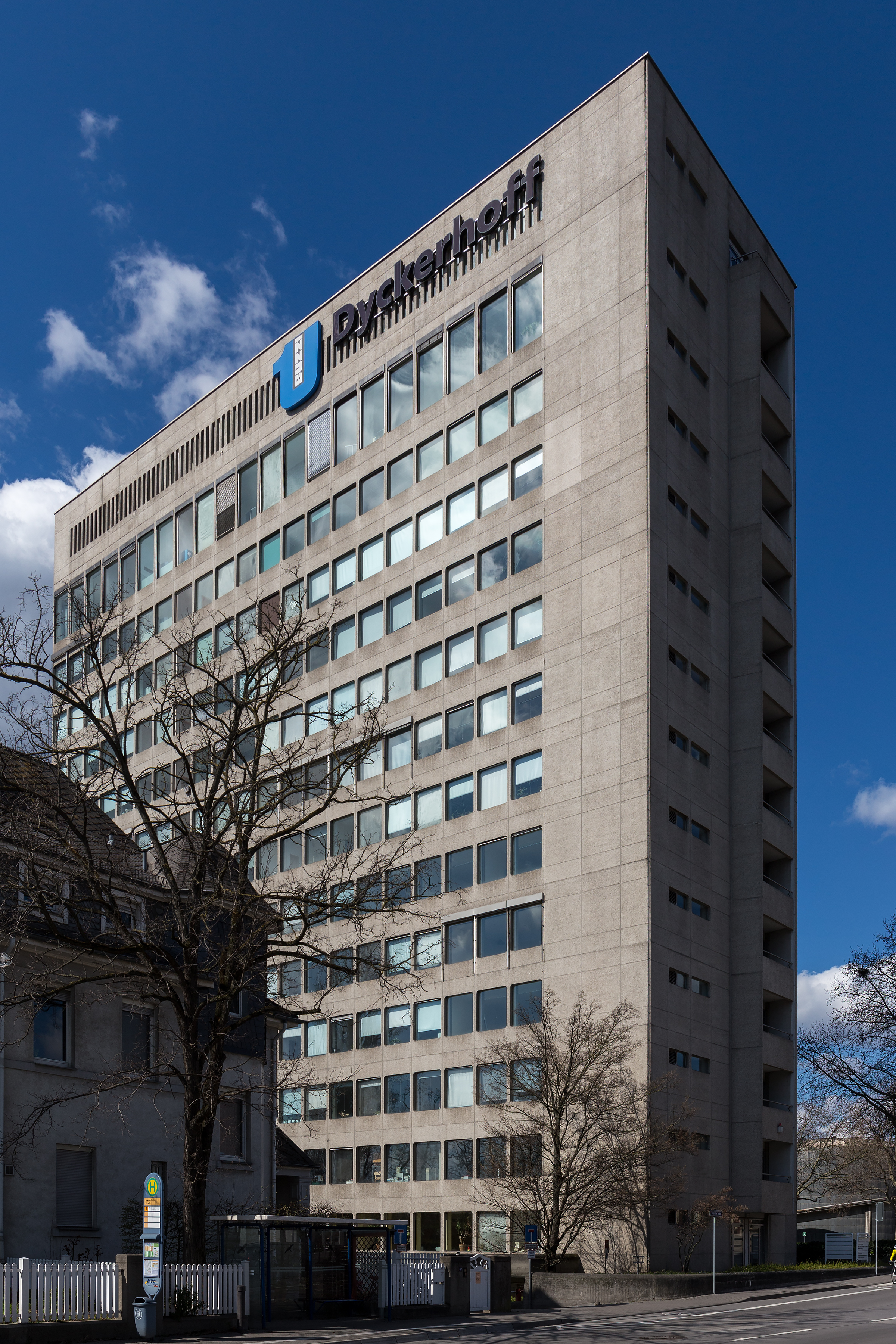 Dyckerhoff Verwaltungsgebäude, Mainz-Amöneburg, 150405, ako
