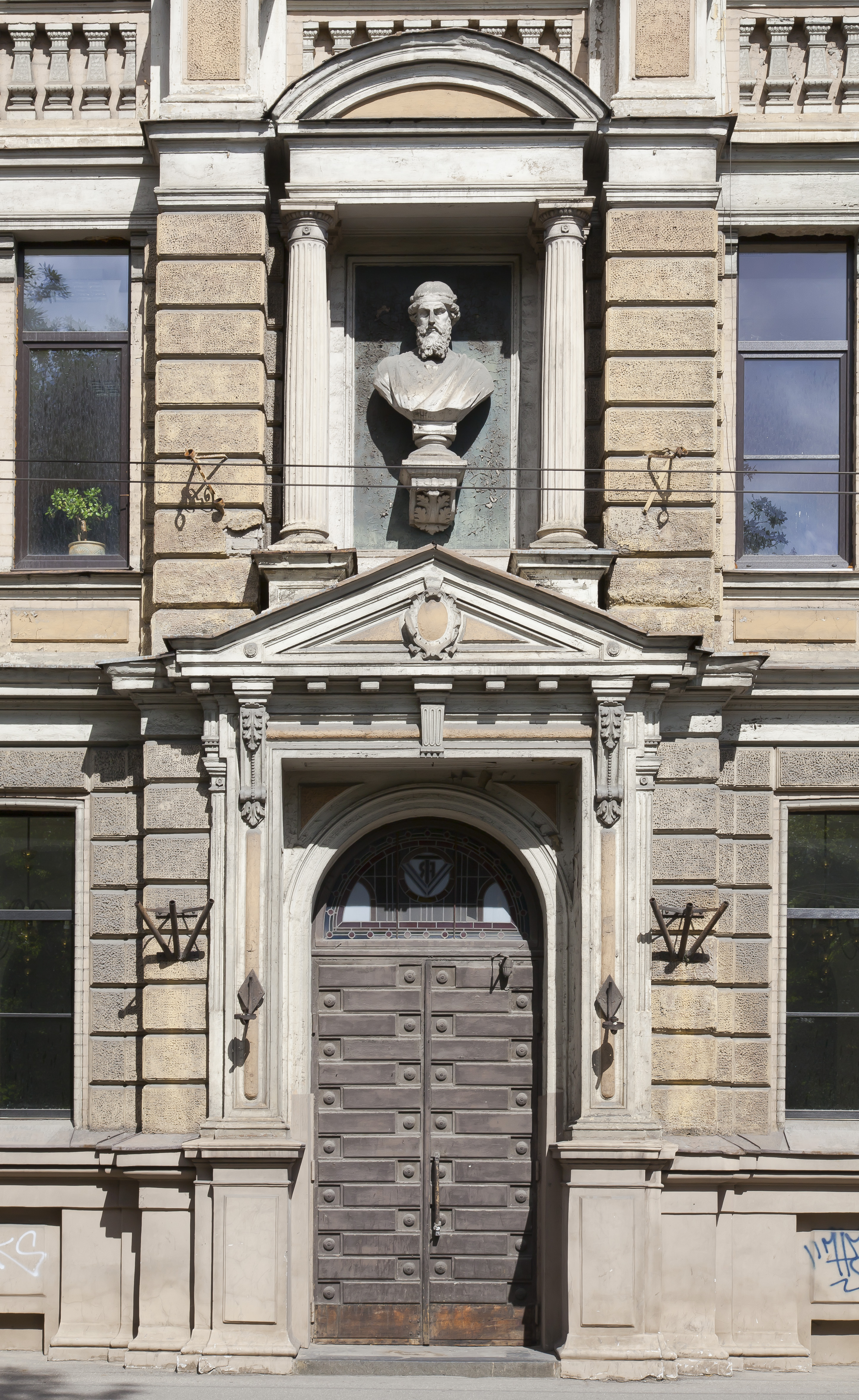 Edificio en Krisjiana Valdemara iela, Riga, Letonia, 2012-08-07, DD 02