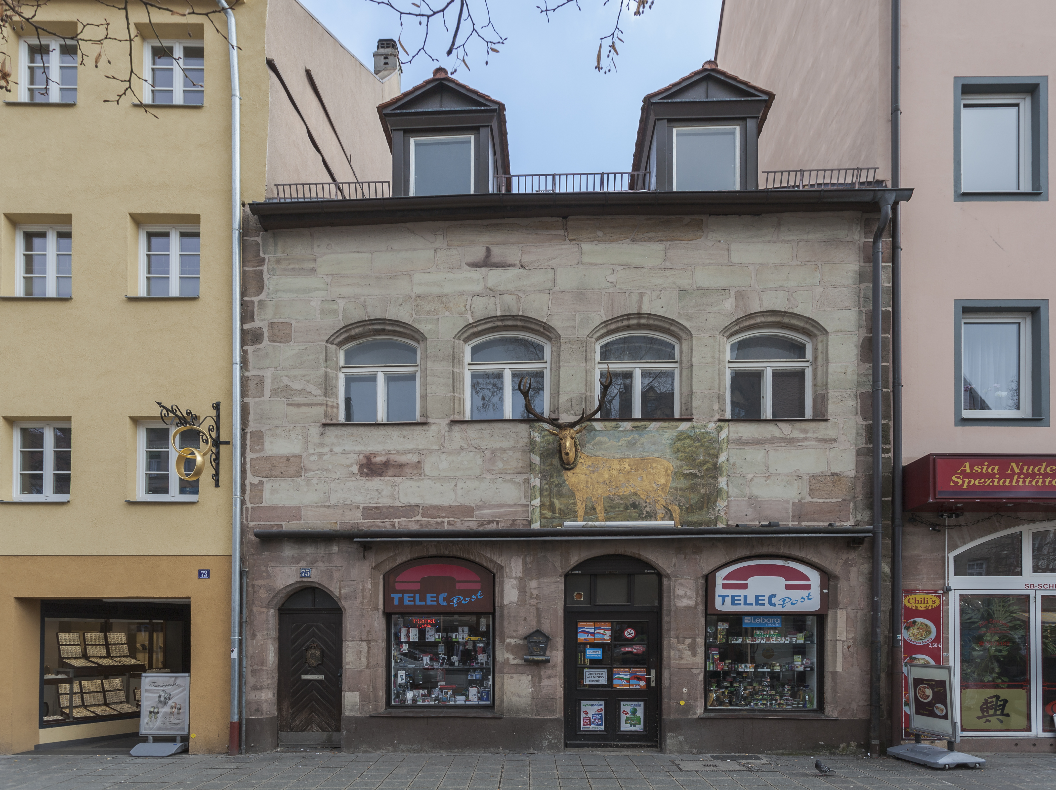Edificio en Ludwigstr. 75, Núremberg, Alemania, 2013-03-17, DD 01