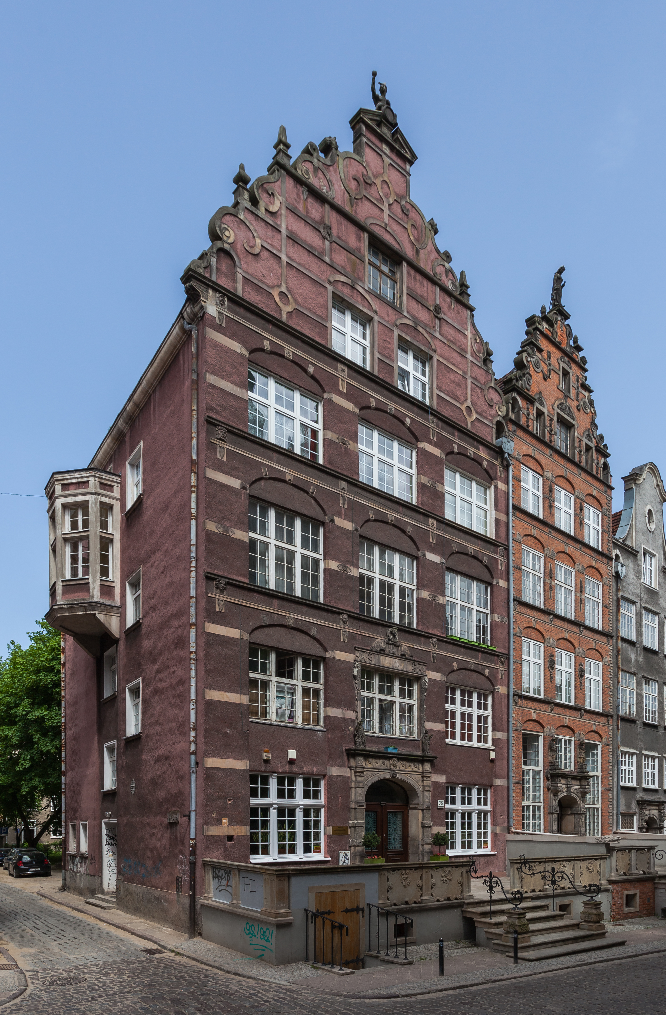Edificio en Mariacka 29, Gdansk, Polonia, 2013-05-20, DD 01