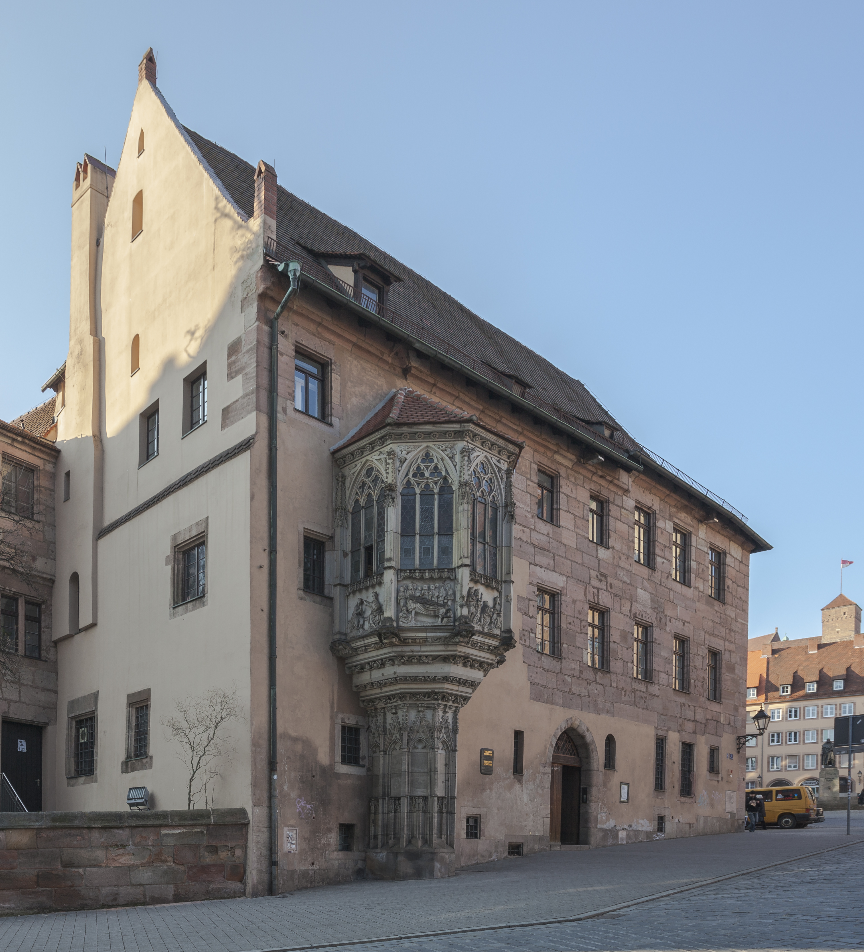 Edificio en Sebalder Platz, Núremberg, Alemania, 2013-03-16, DD 01