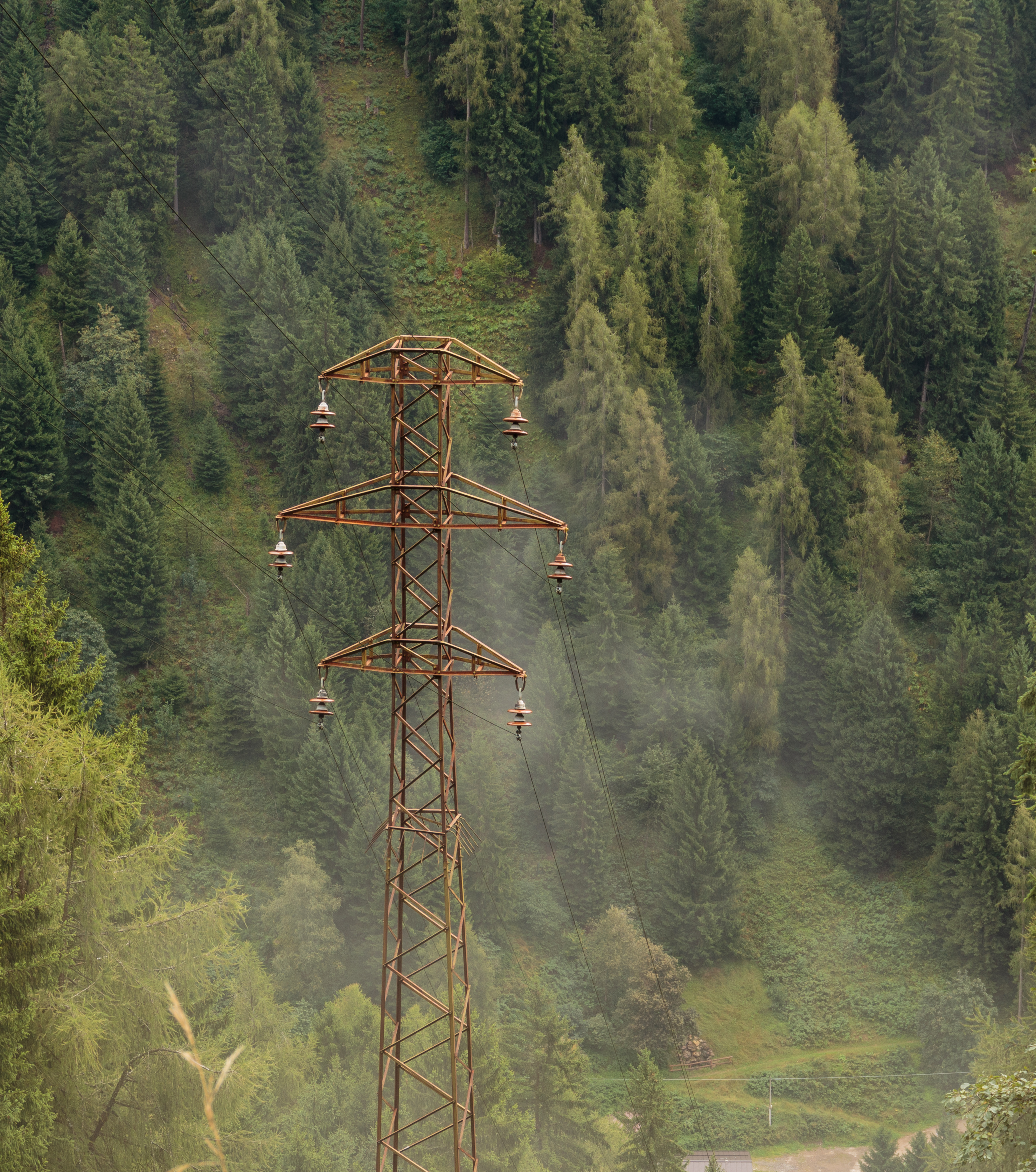 Electriciteitsvoorziening naar Peio Paese 01