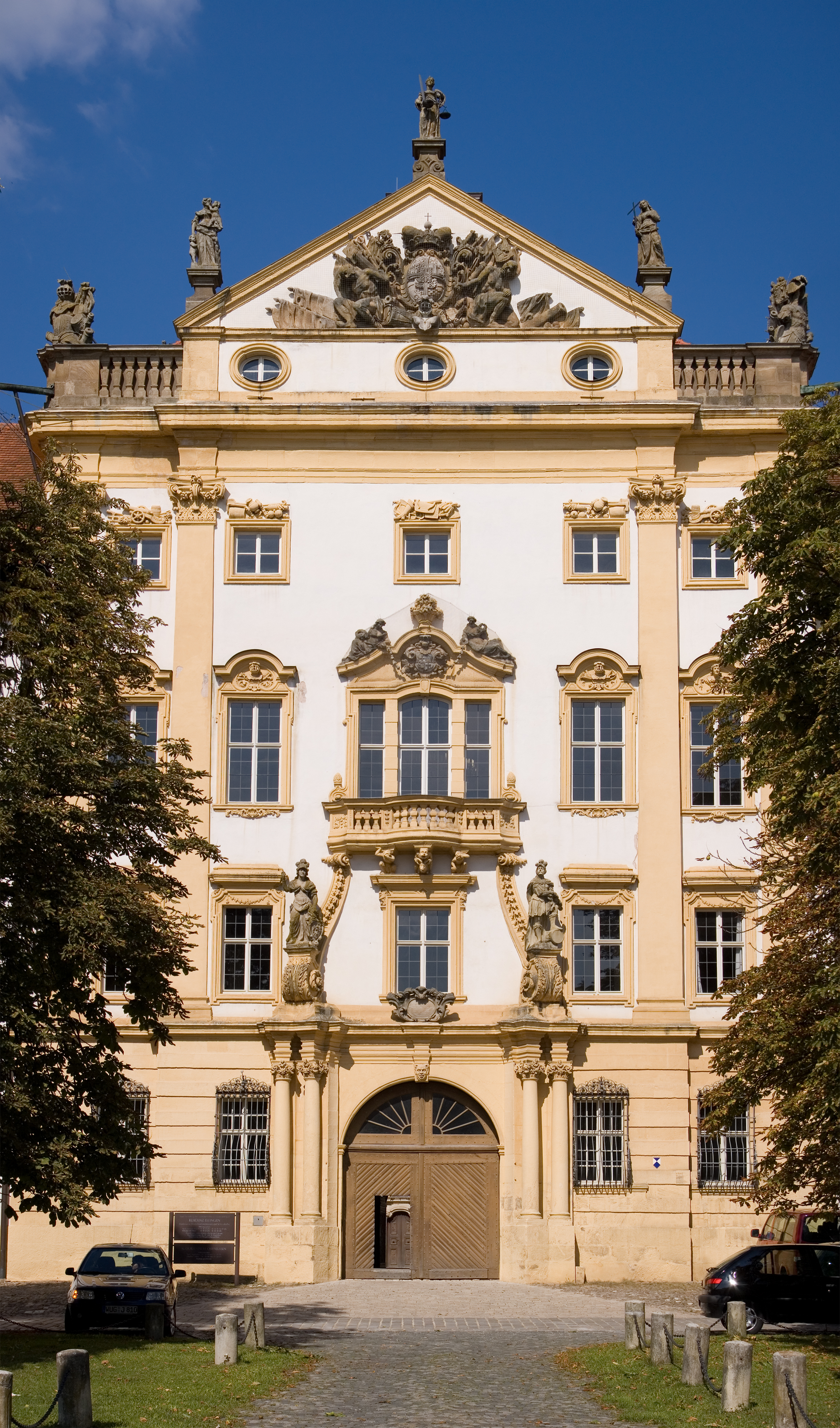 Ellingen Schloss Fronteingang SK 0001