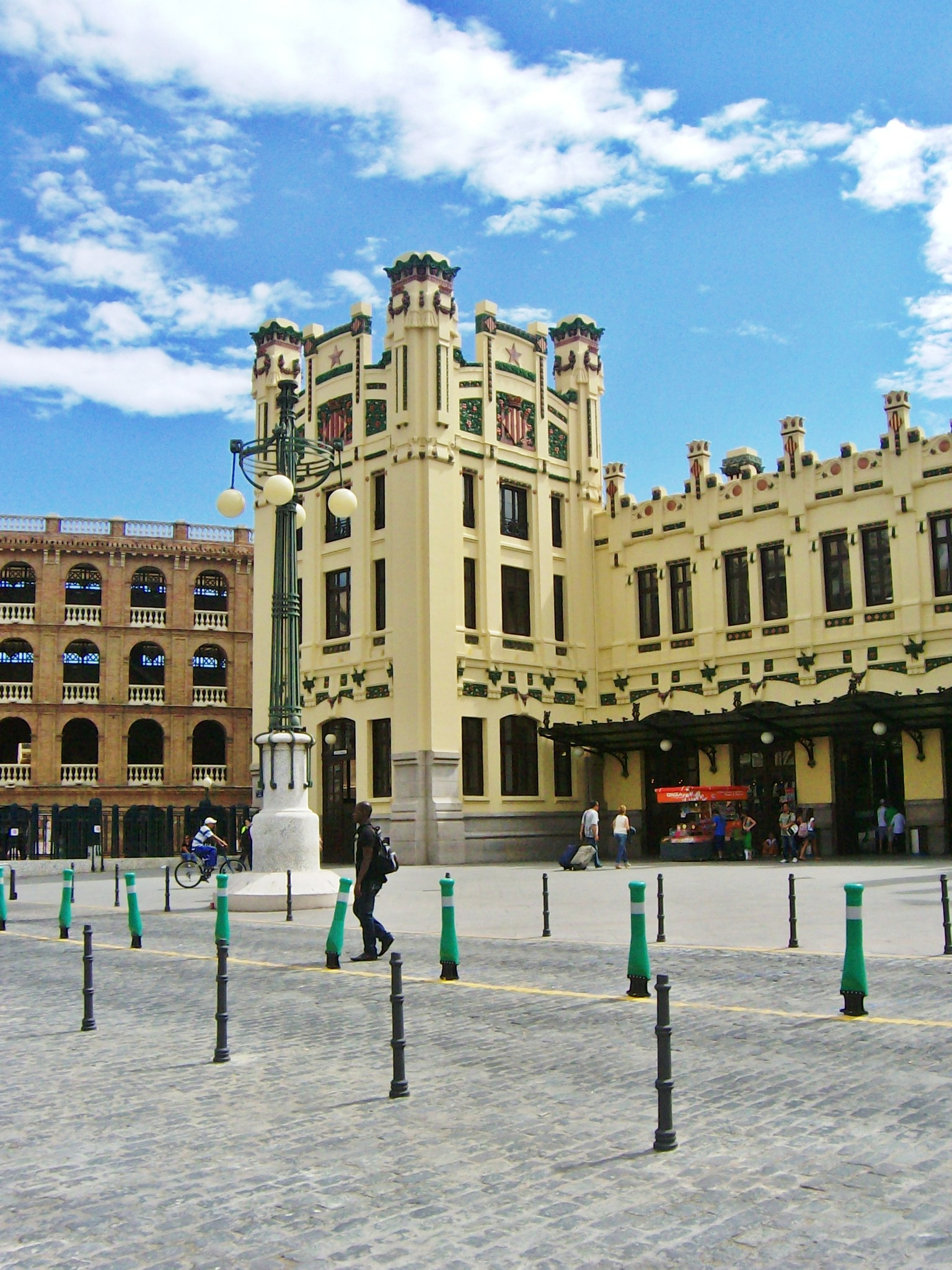 Estacion del Norte - panoramio (1)