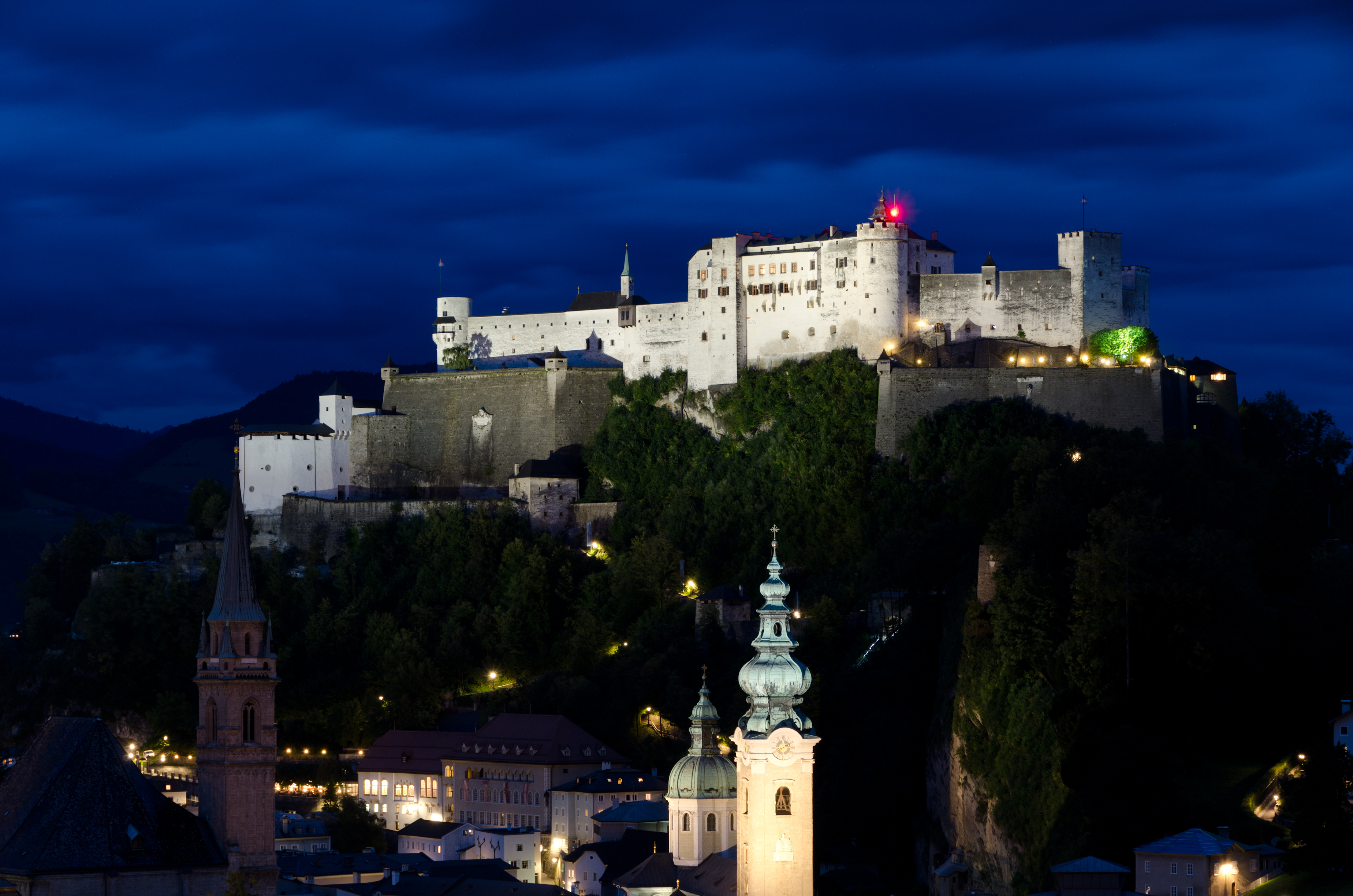 Festung Hohensalzburg bei Dämmerung-2