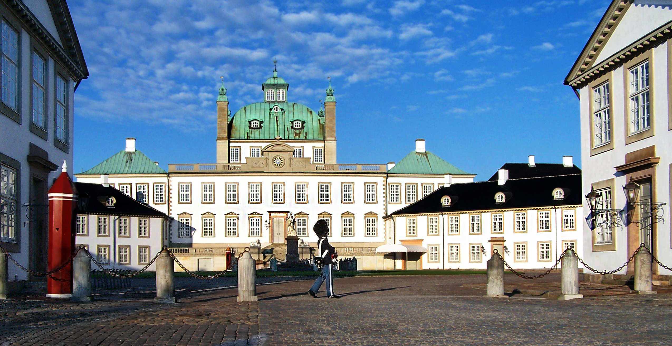 FredenborgCastleFront