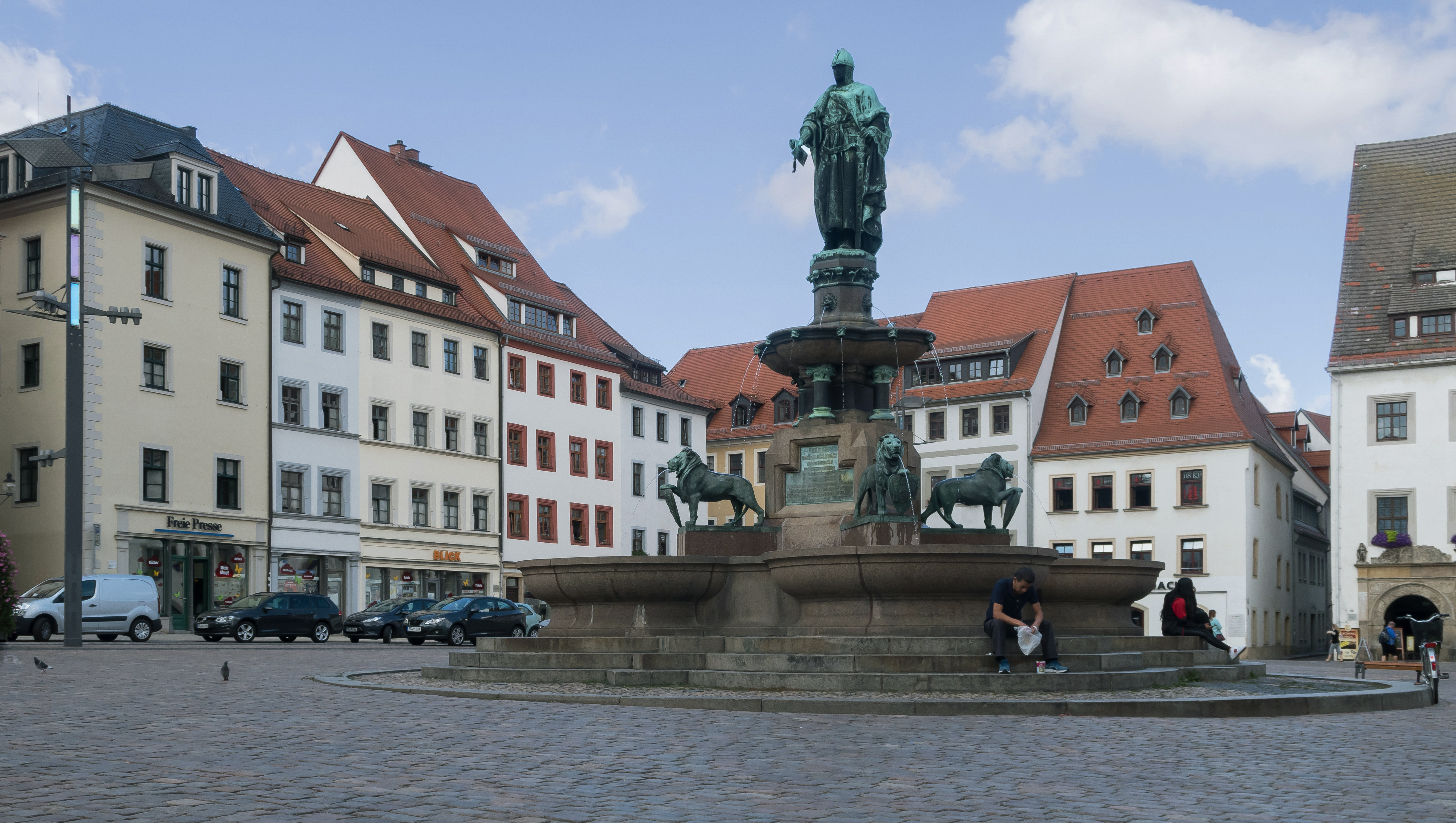 Freiberg, fontein op de Obermarkt met Dm09200292 en Dm09200293 IMG 8074 2018-08-14 11.22