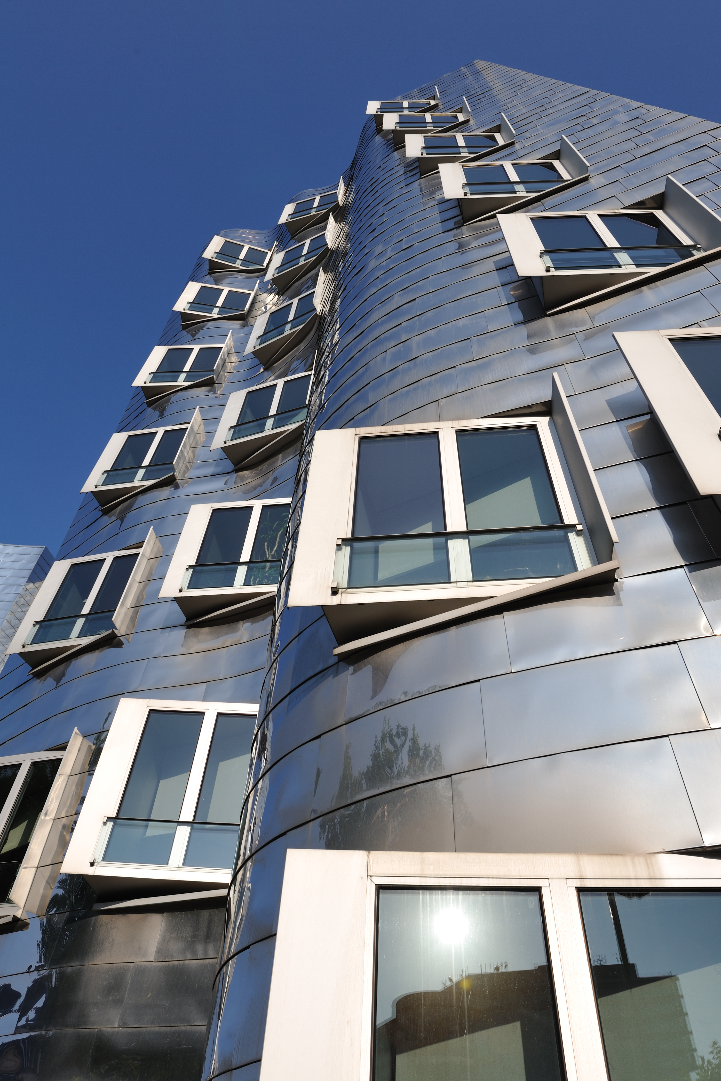 Gehry Building Duesseldorf
