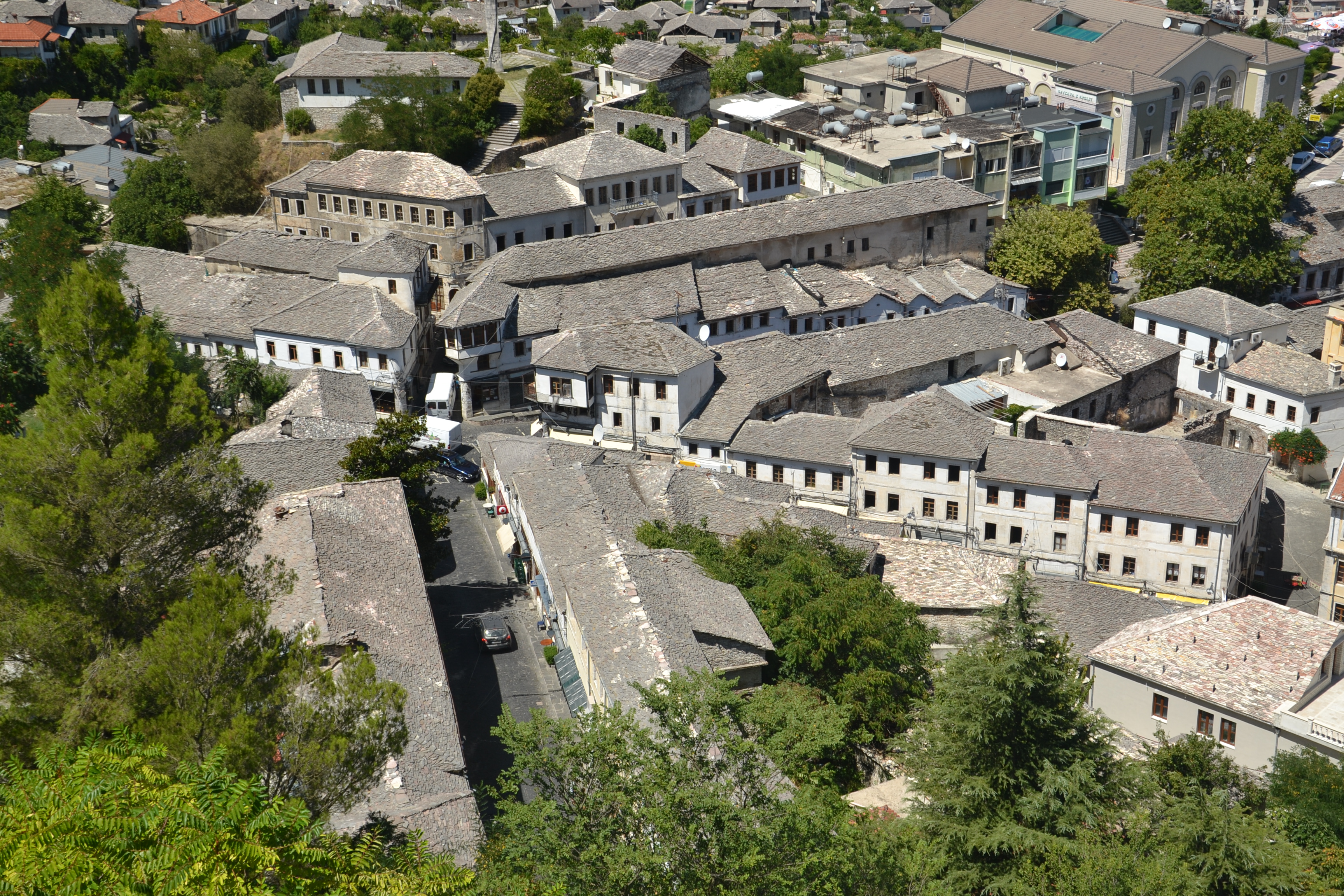 Gjirokastёr - roofs