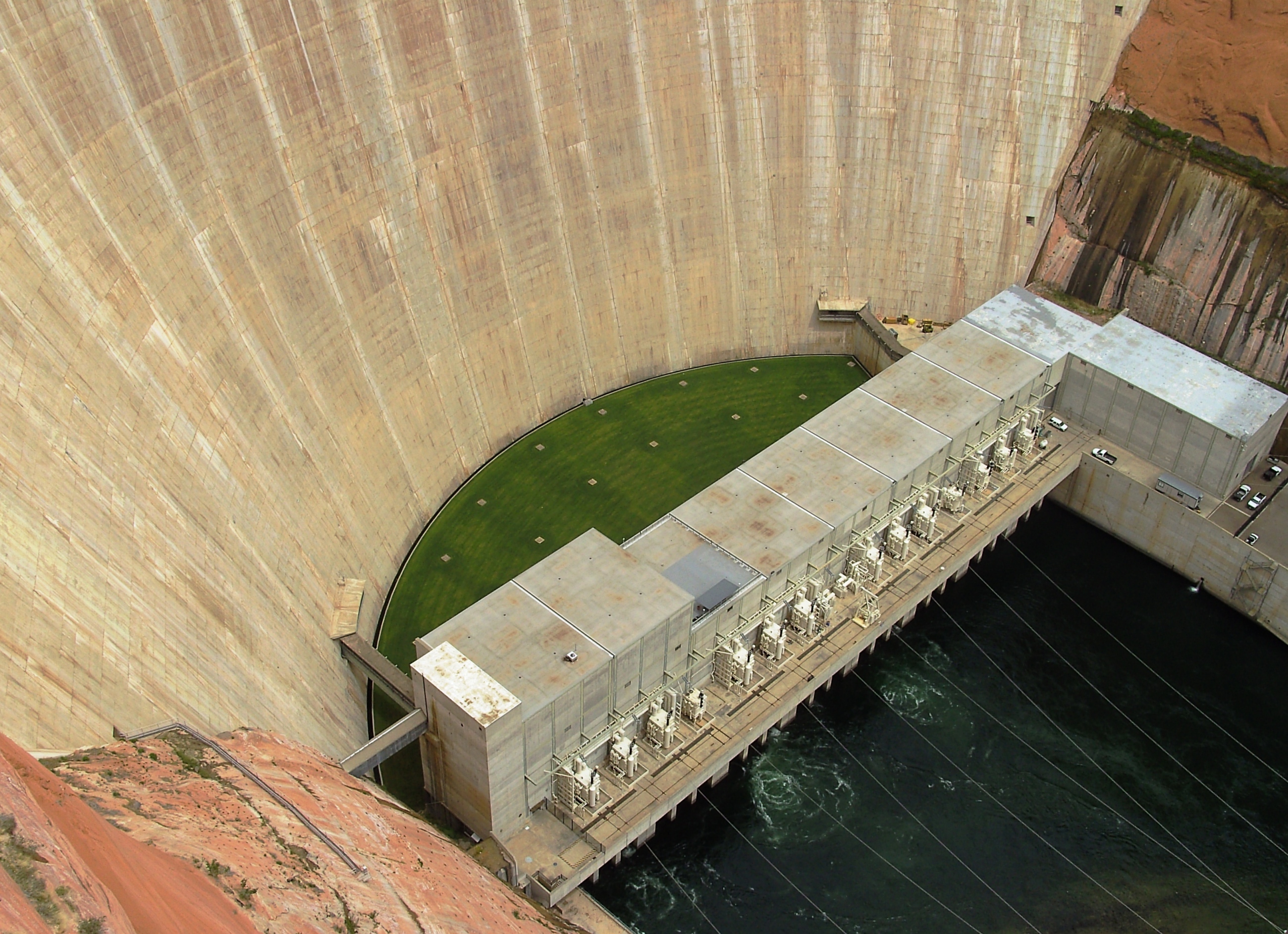 Glen Canyon Dam - generator building