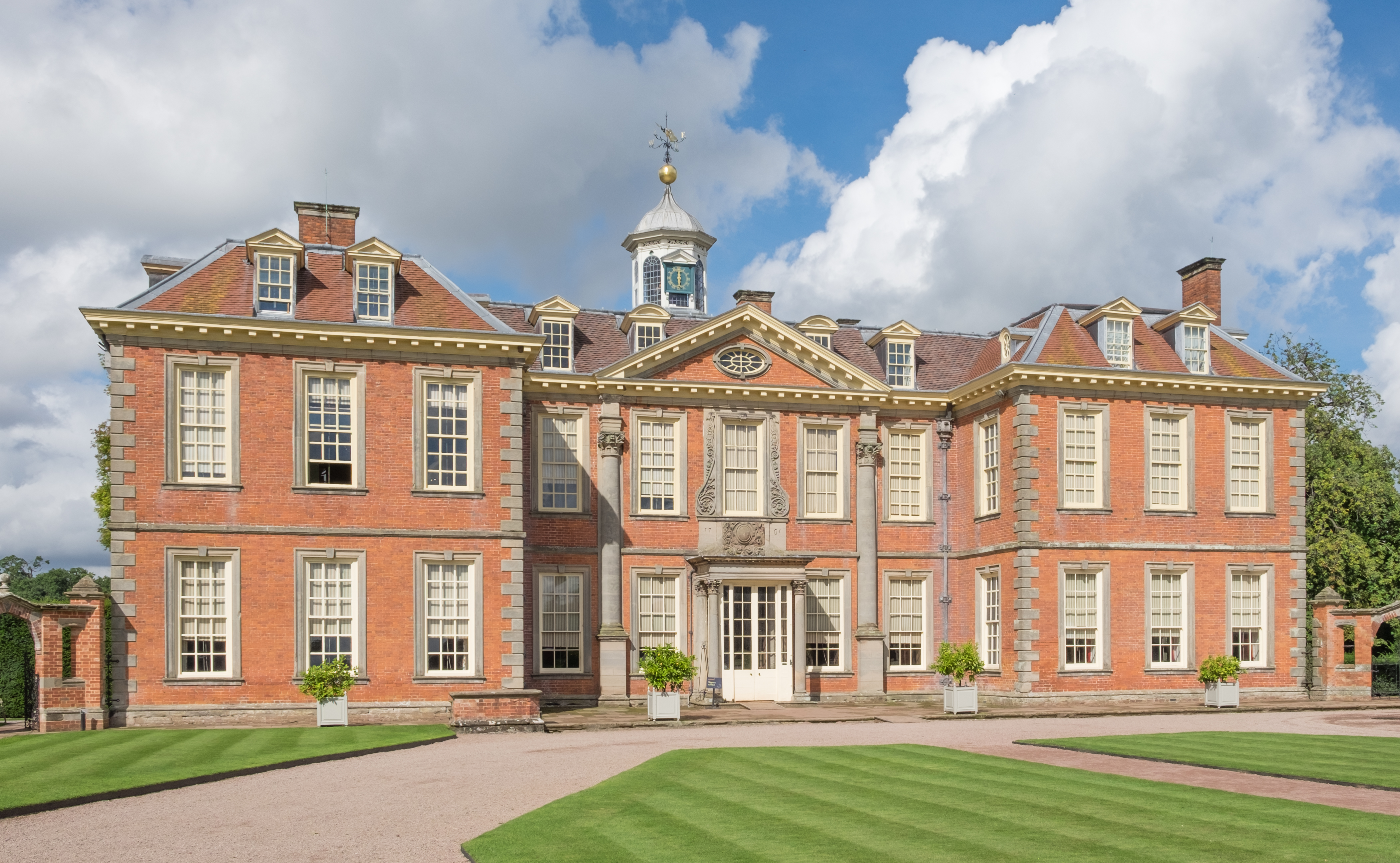 Hanbury Hall 2016