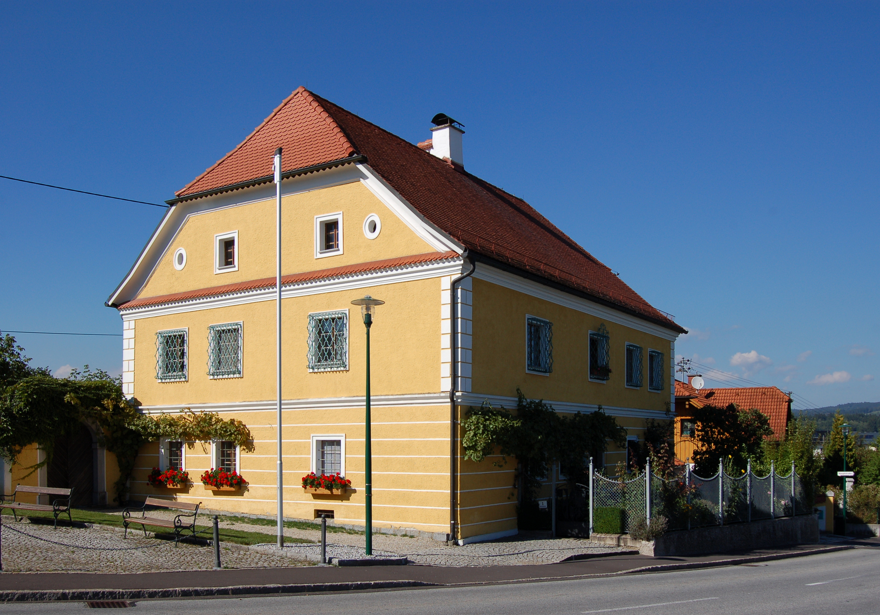 Herzogsdorf - Pfarrhof b