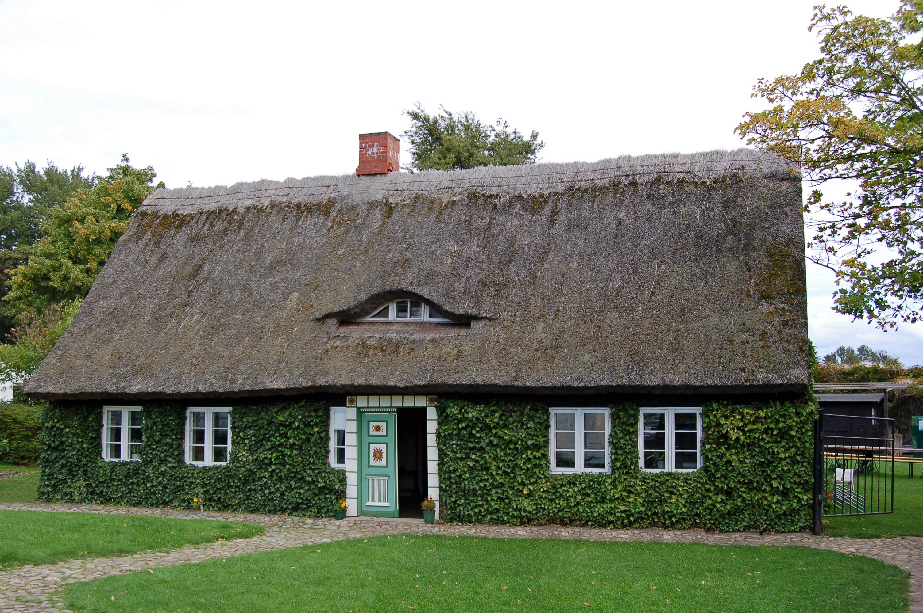 Historisches Bauernhaus in Gingst (Rügen) (1) (12049666585)