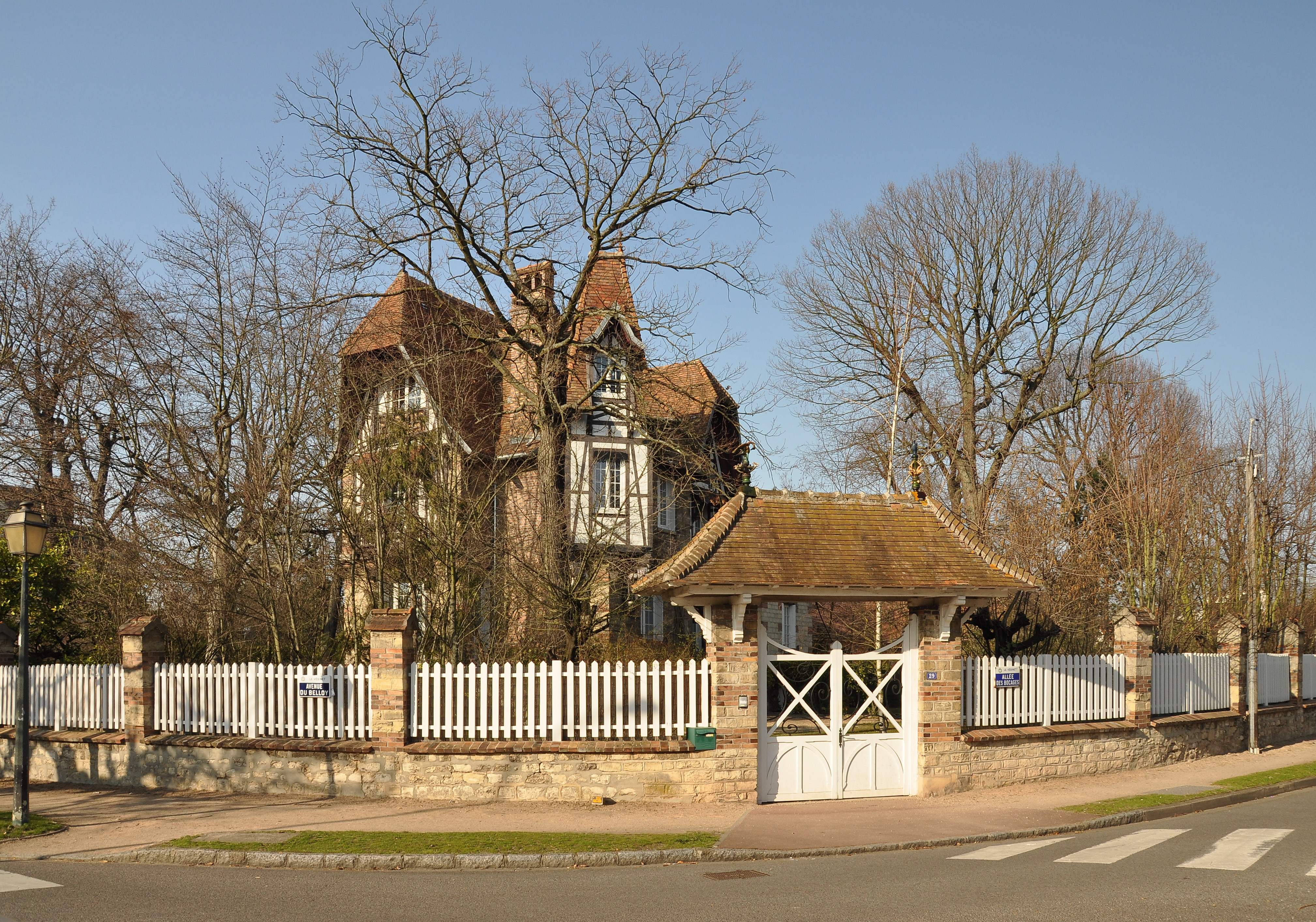House in Le Vésinet 011