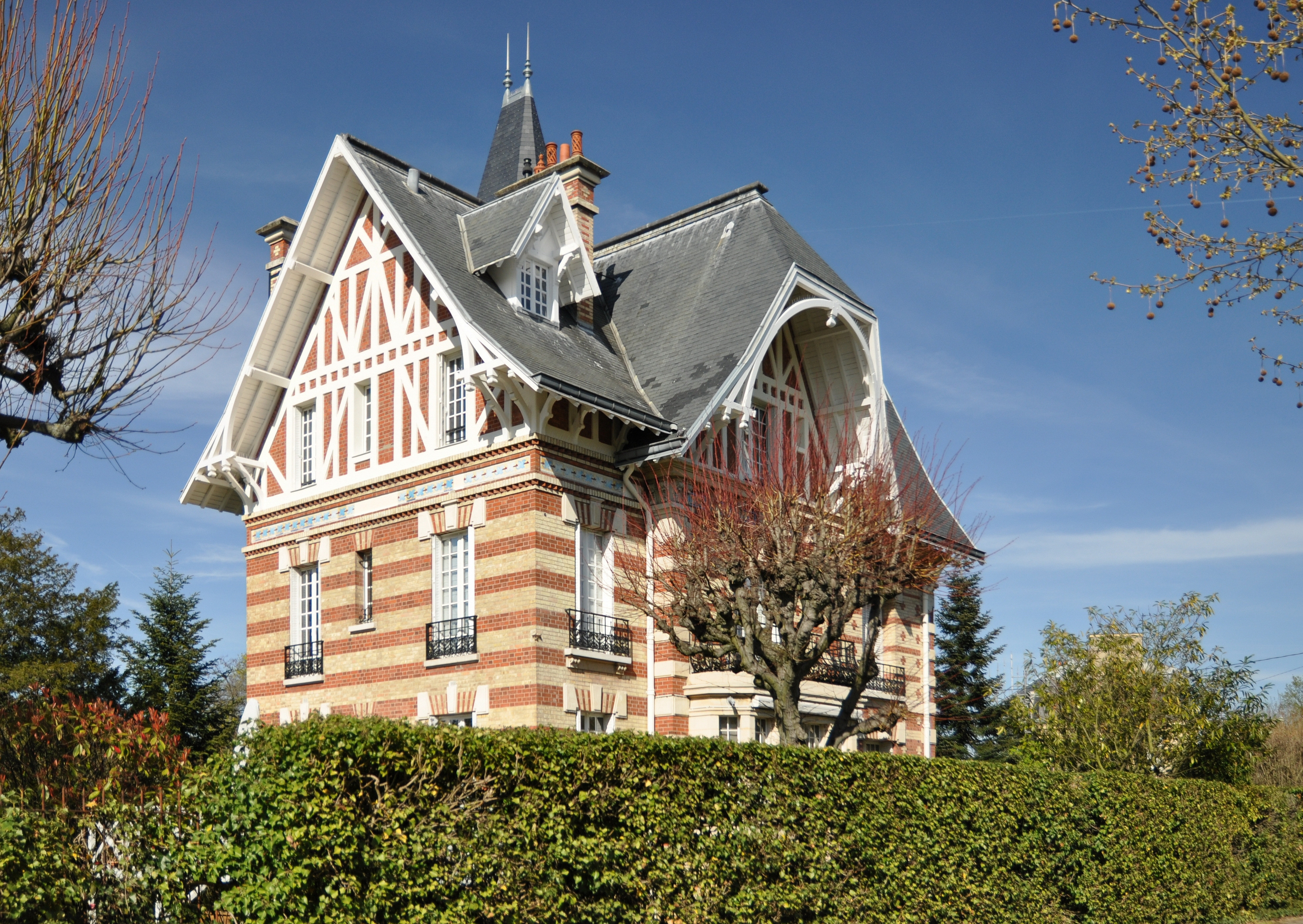 House in Le Vésinet 018