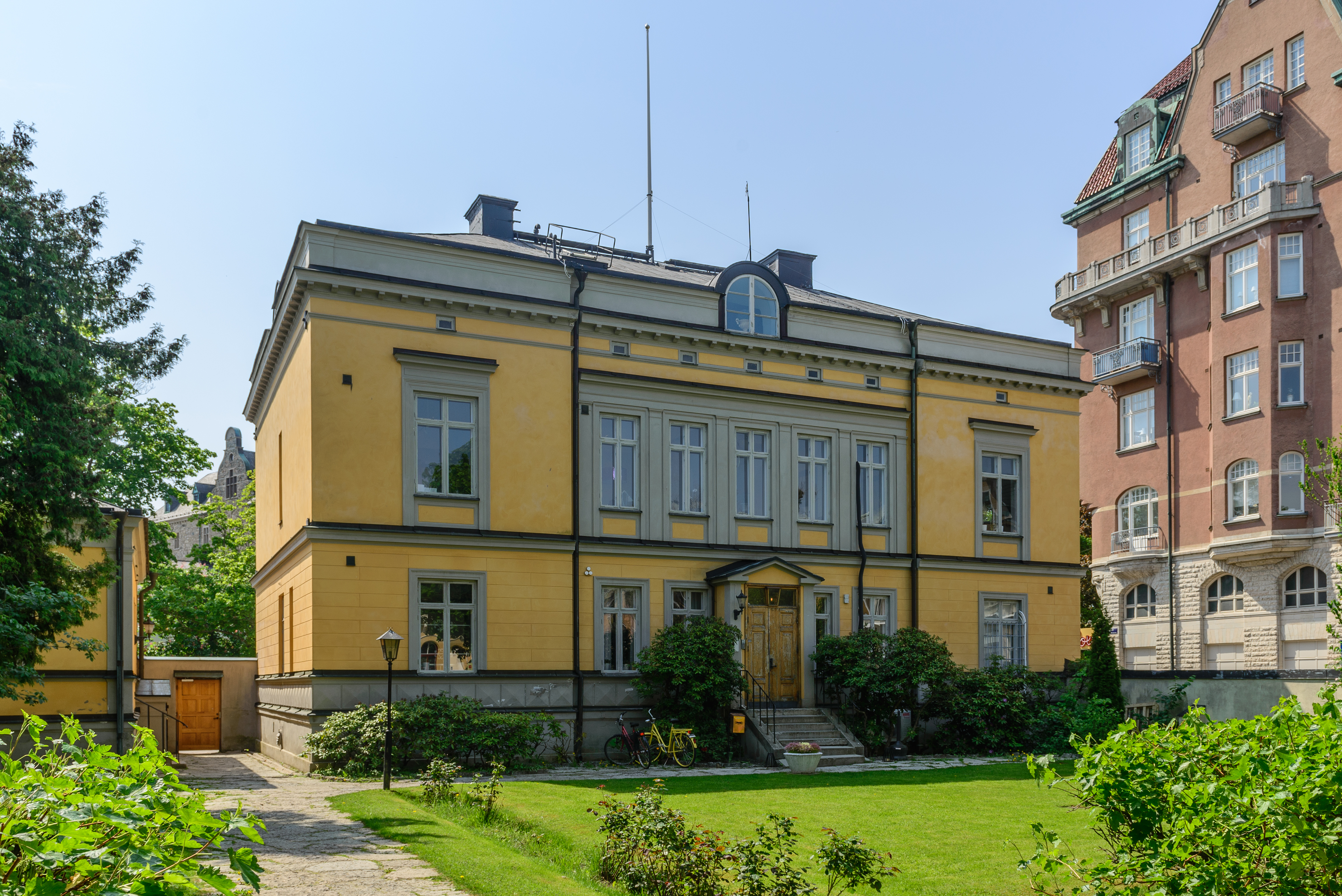 Husaren May 2014 01