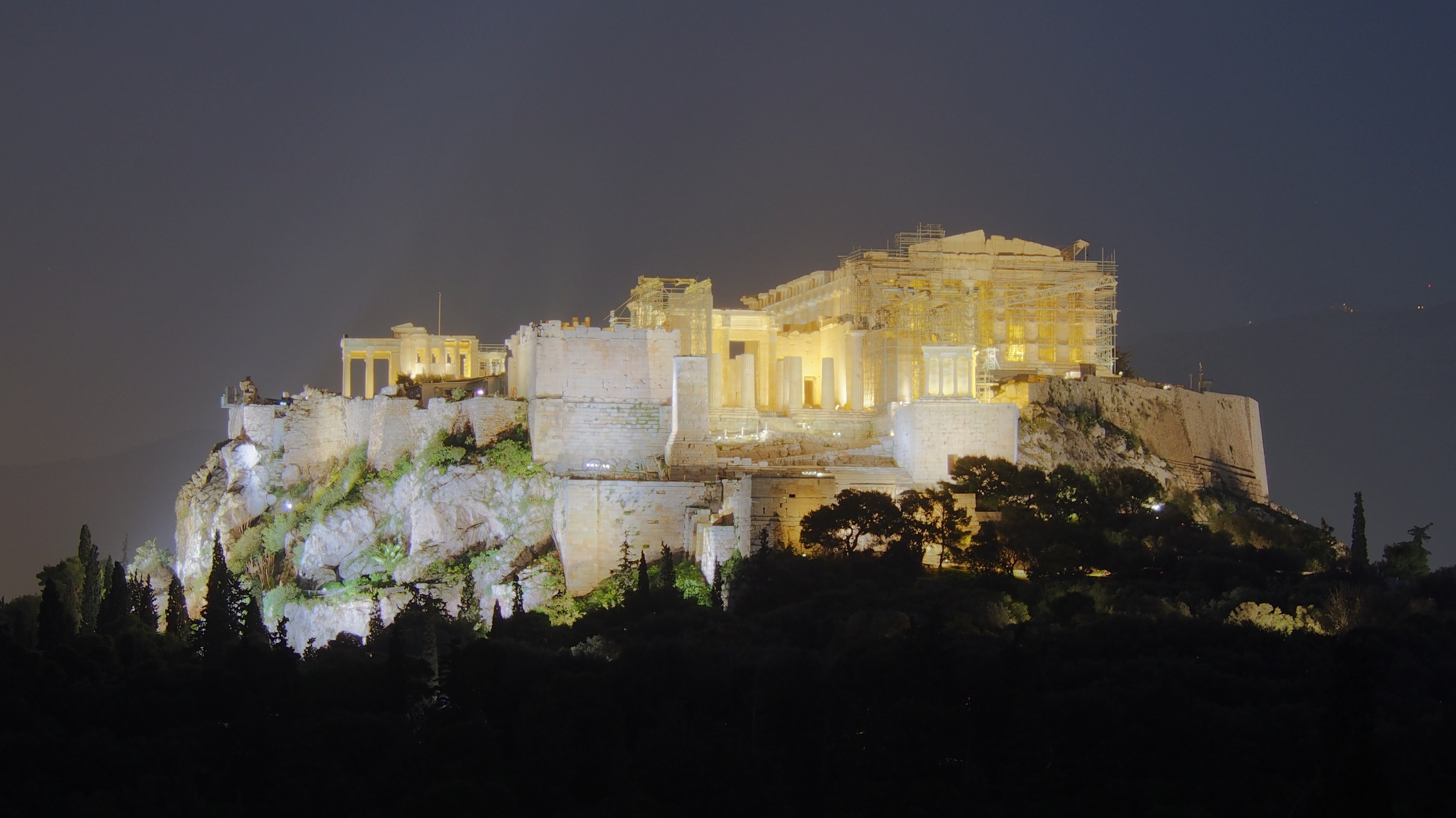 Ακρόπολη 6912