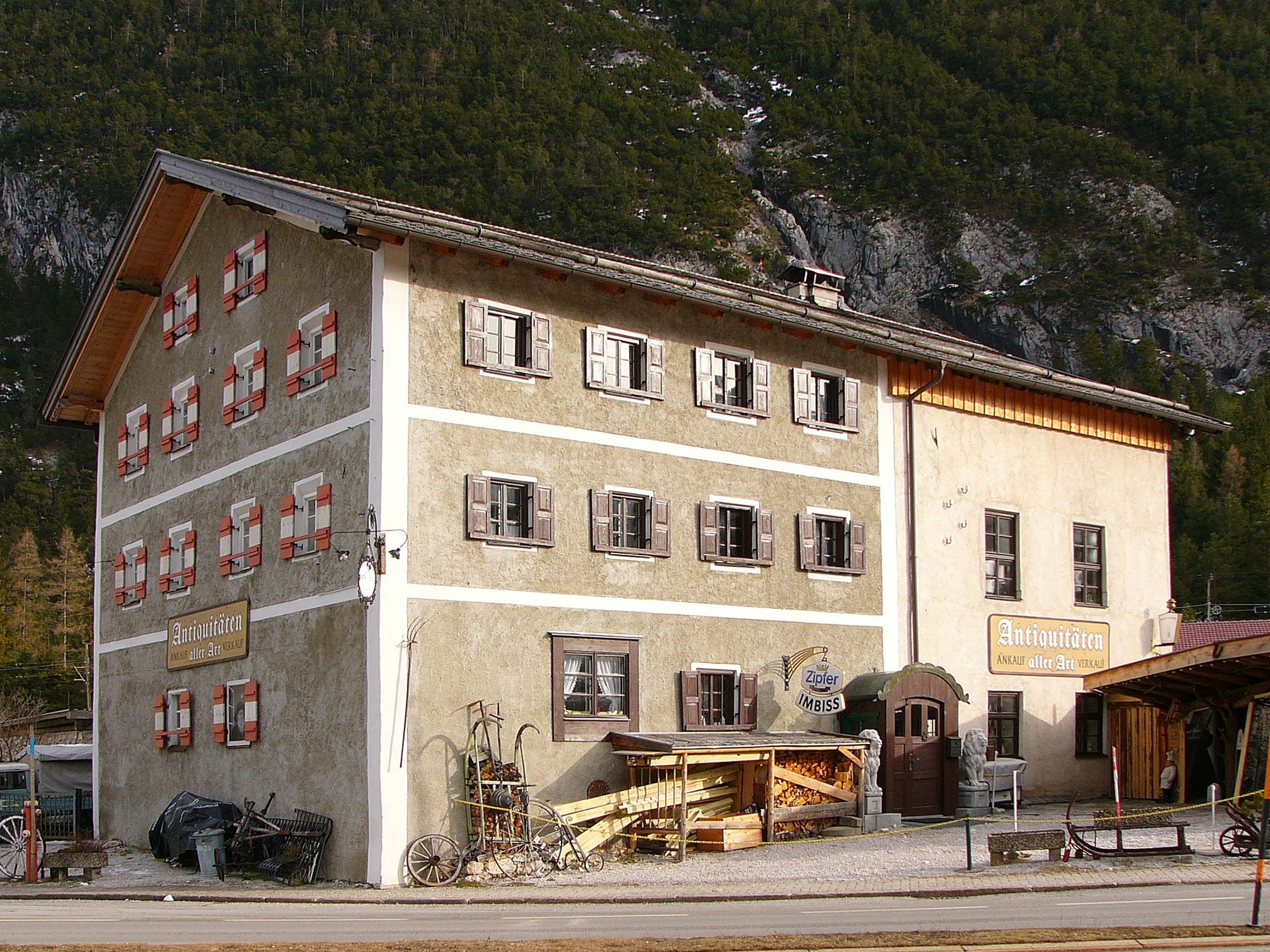 Innsbruckerstraße 49, 50 Scharnitz