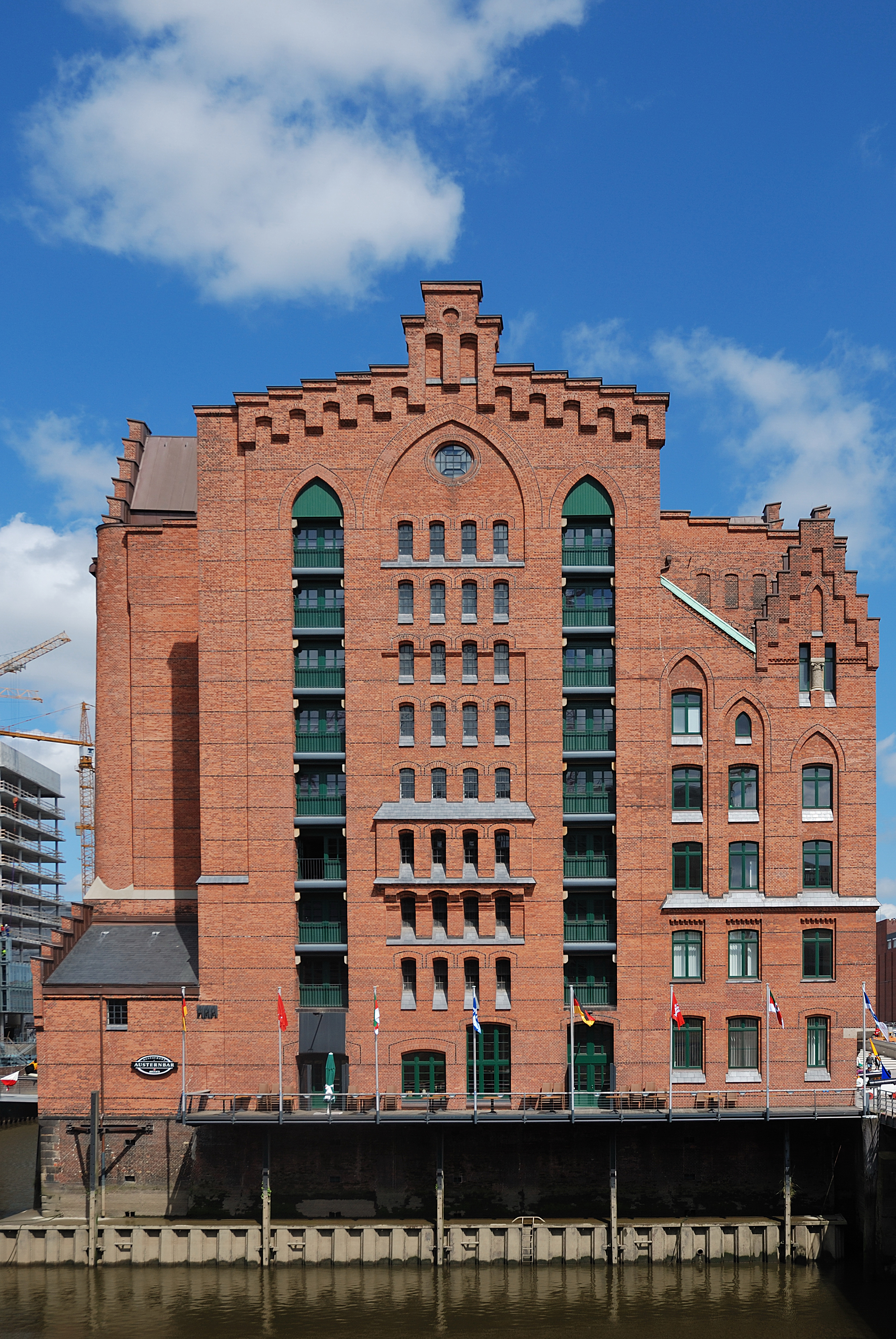 Internationa Maritime Museum Hamburg - side