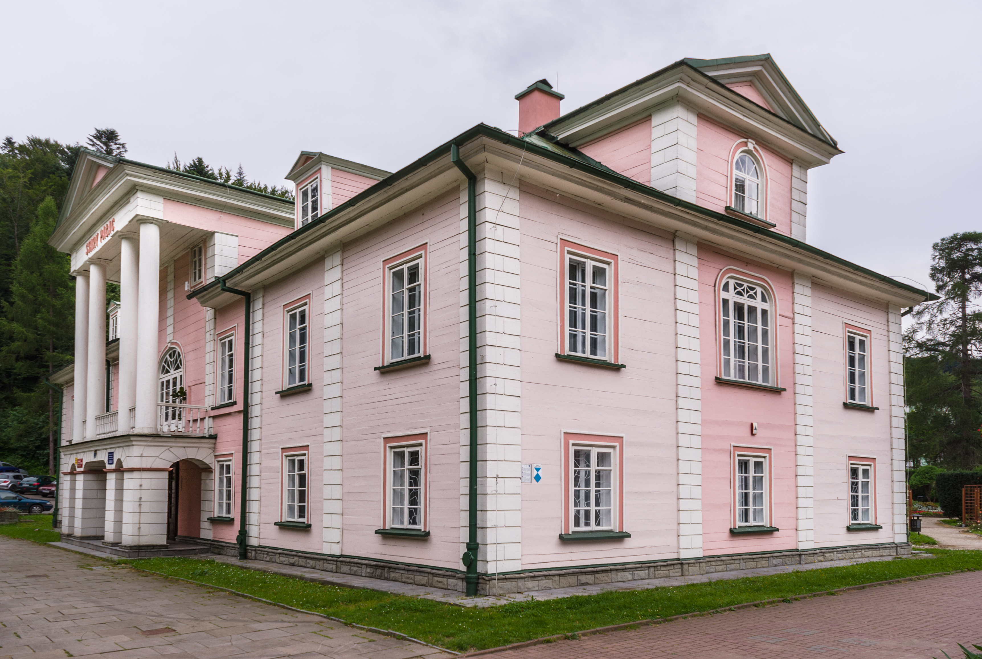 Iwonicz-Zdrój, Stary Pałac 02