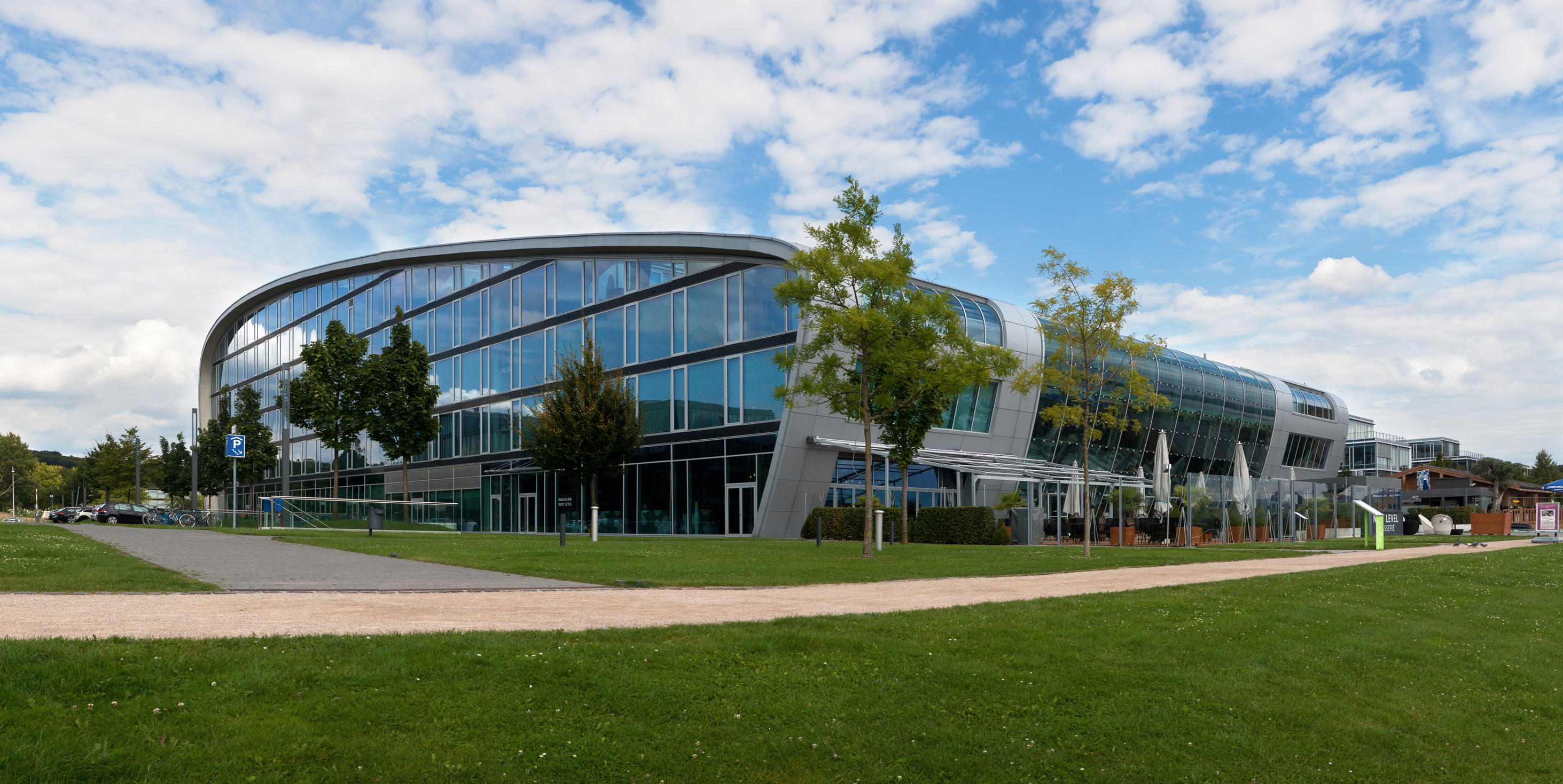 Kameha Grand Bonn von Westen