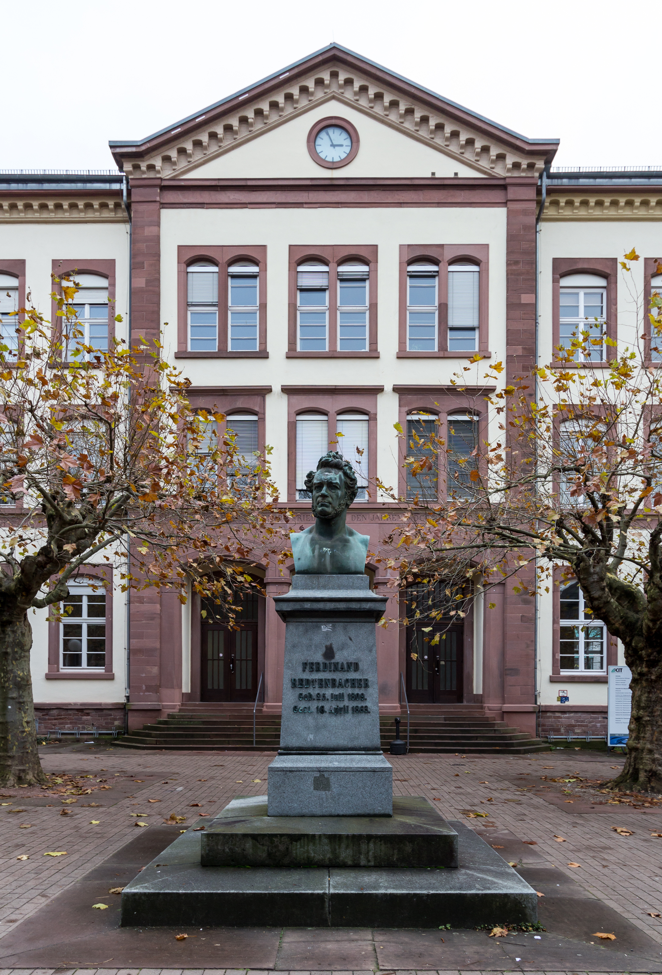 Karlsruhe, Skulptur -Ferdinand Redtenbacher- -- 2013 -- 5281