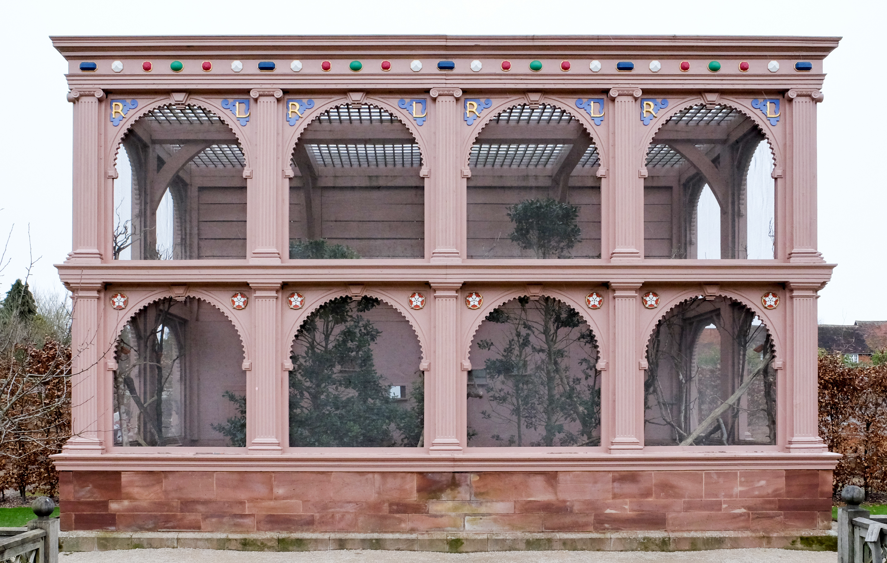 Kenilworth Castle Aviary 2016