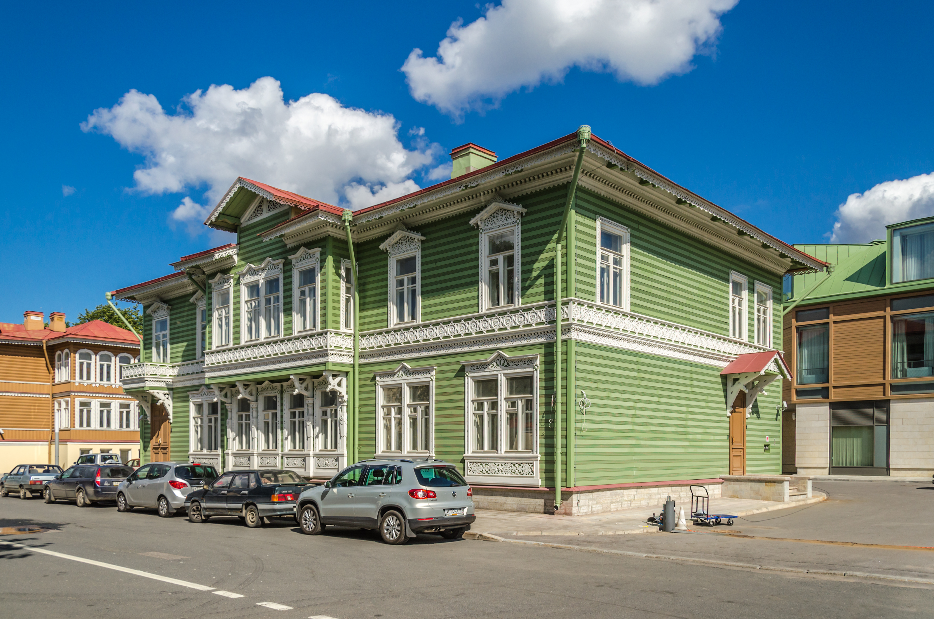 Khrushchev mansion in Petergof 02