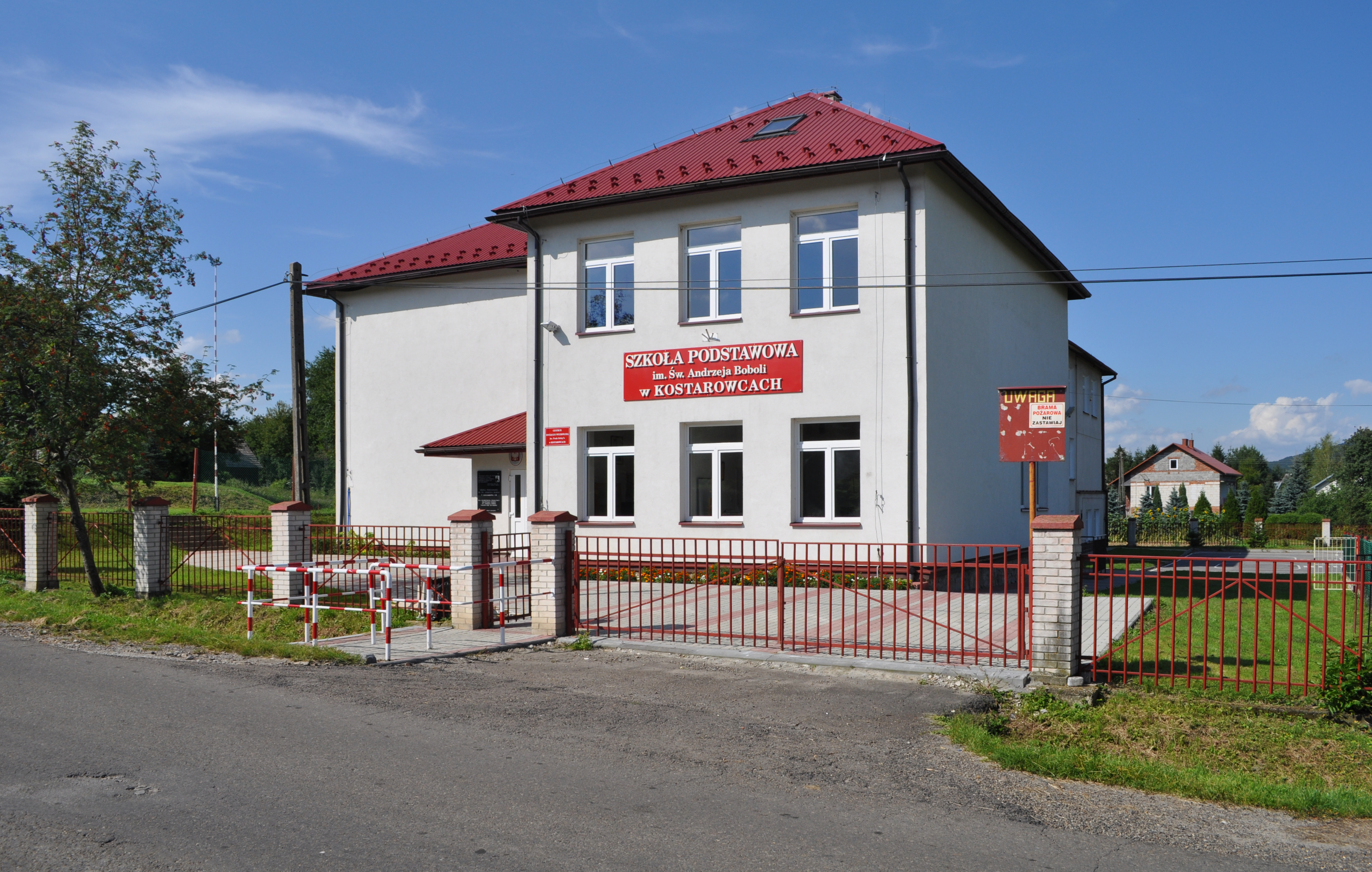 Kostarowce - school 1