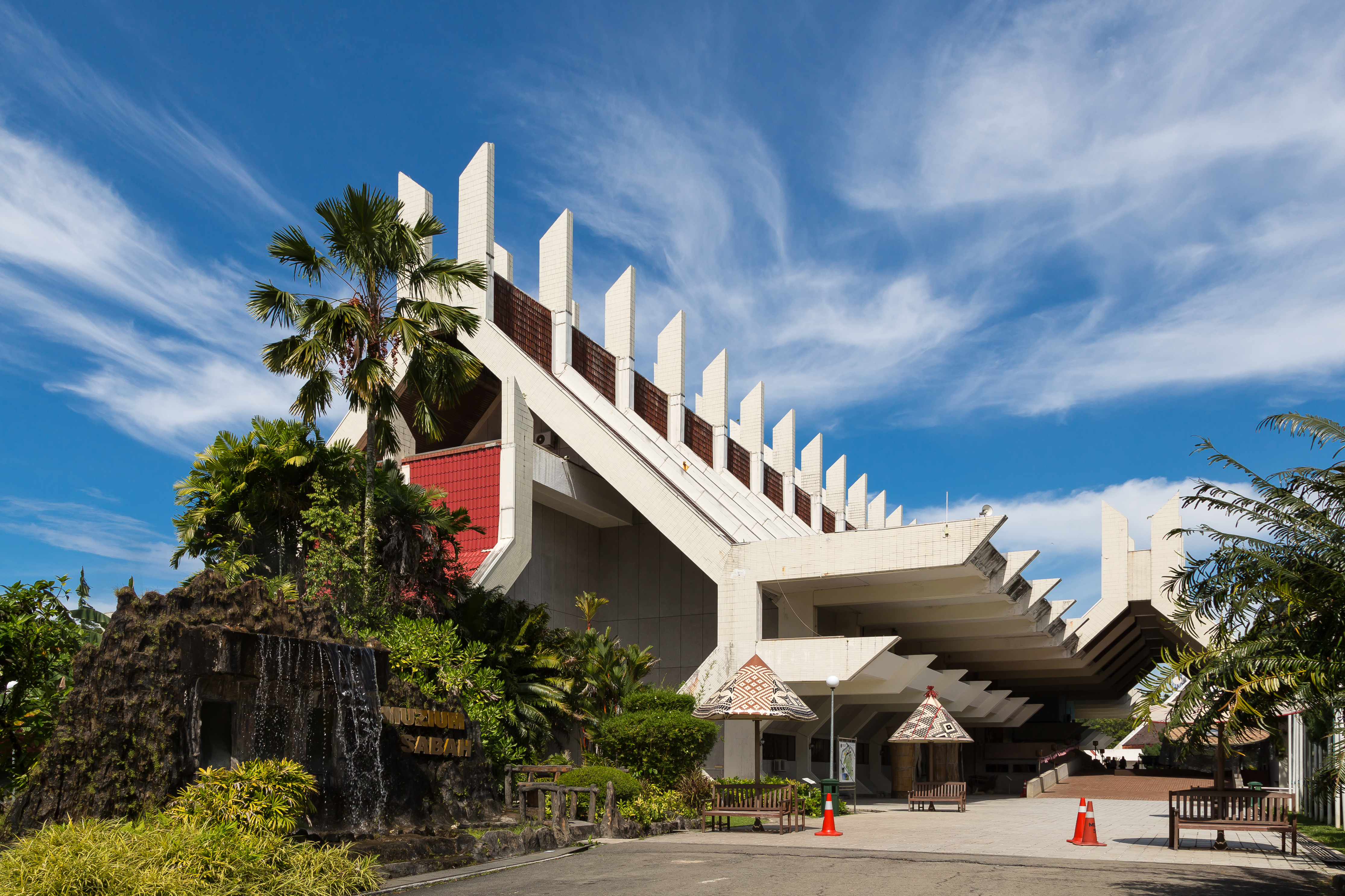KotaKinabalu Sabah Sabah-State-Museum-01