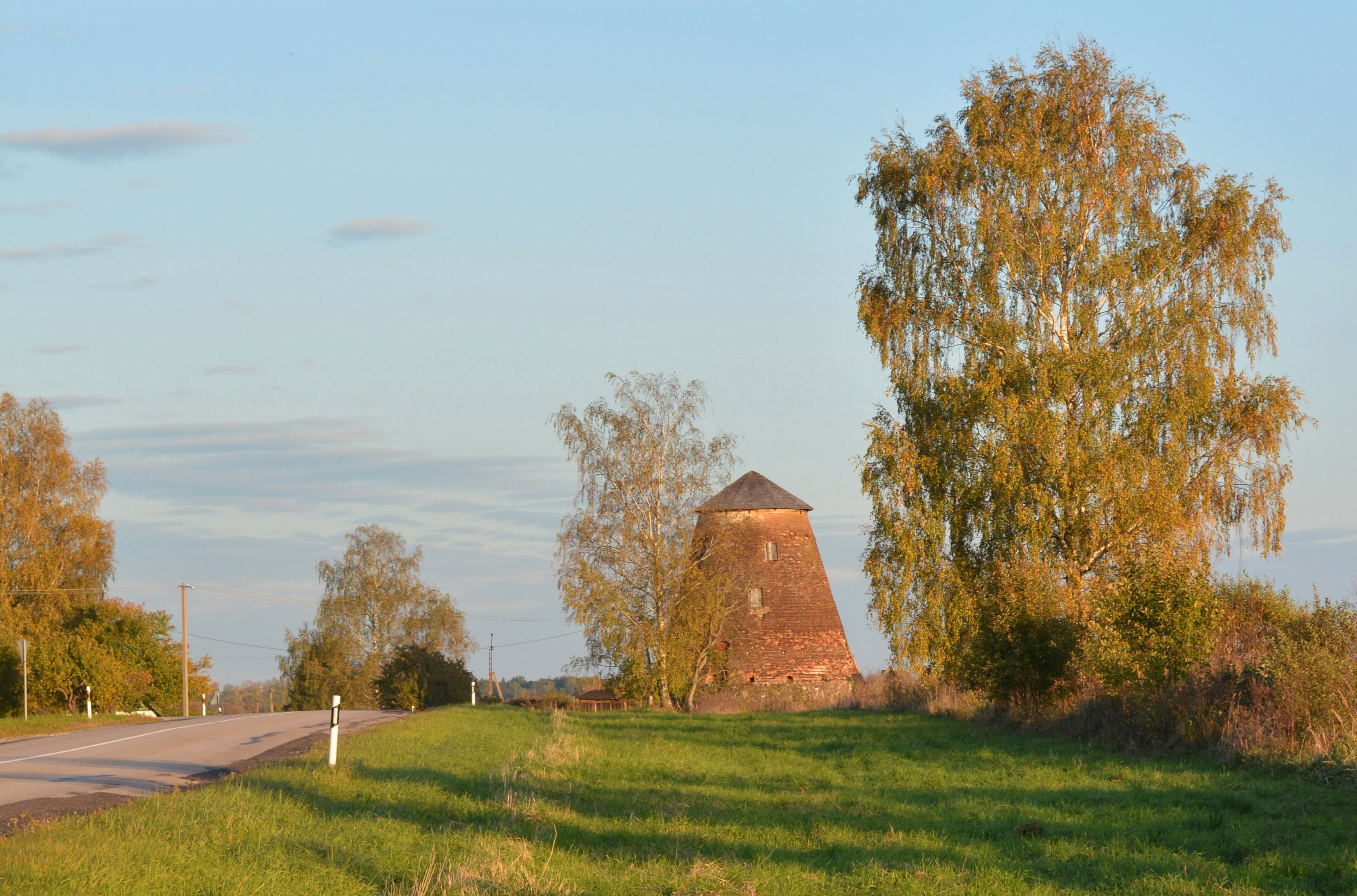 Kuigatsi mõisa tuuleveski*