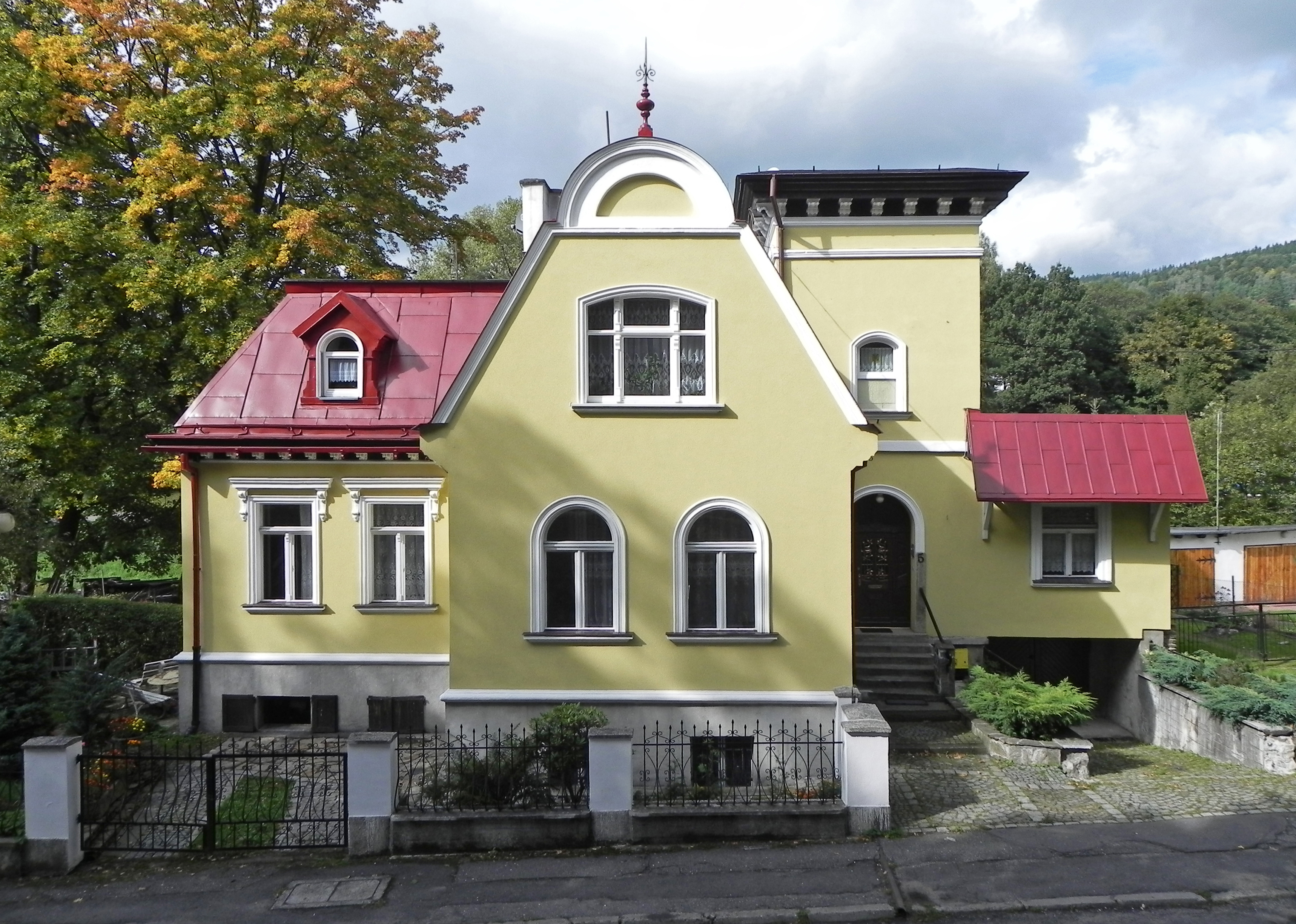 Lądek Zdrój, Zamenhofa 5, 01