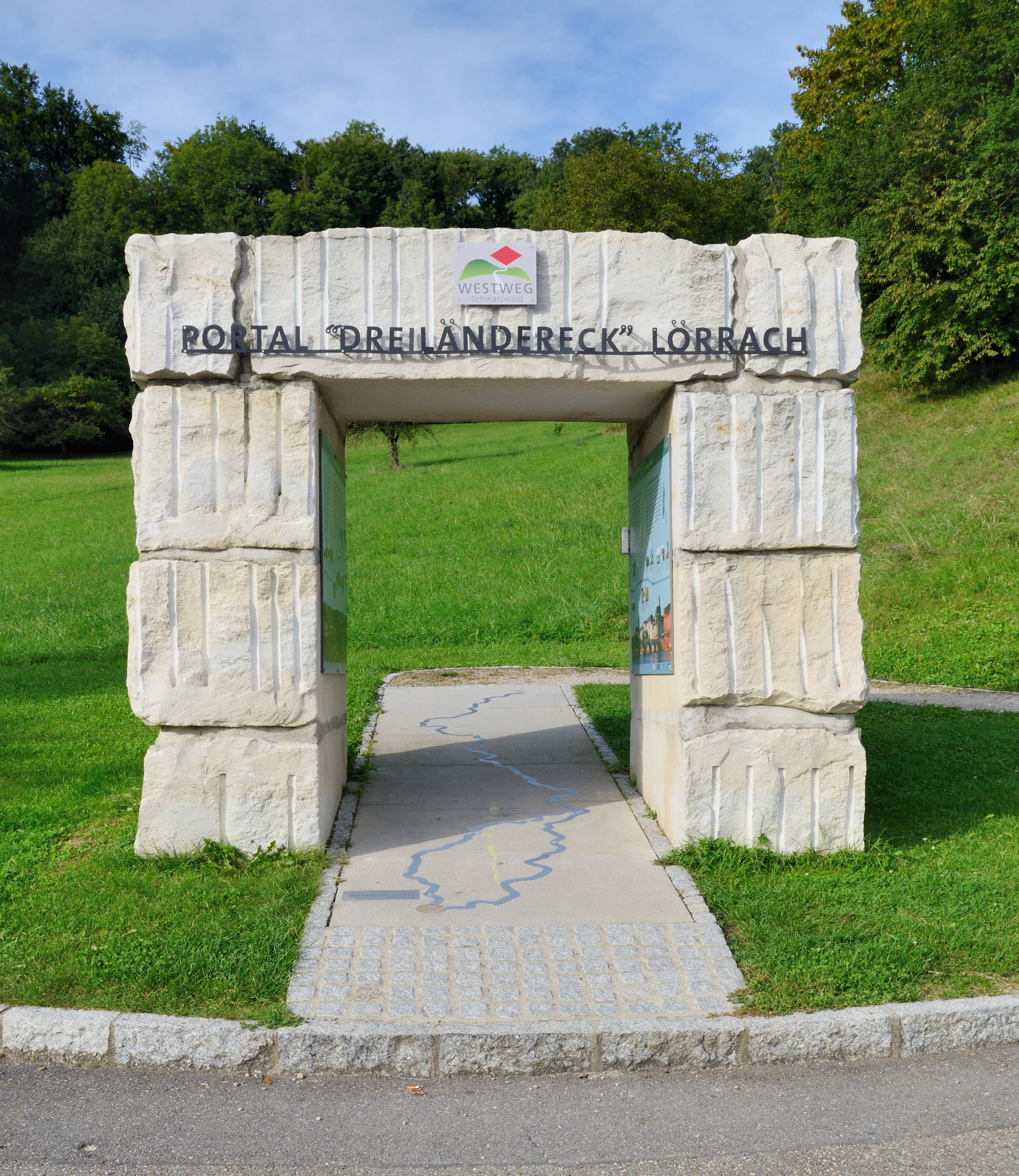 Lörrach - Portal Dreiländereck Westweg2