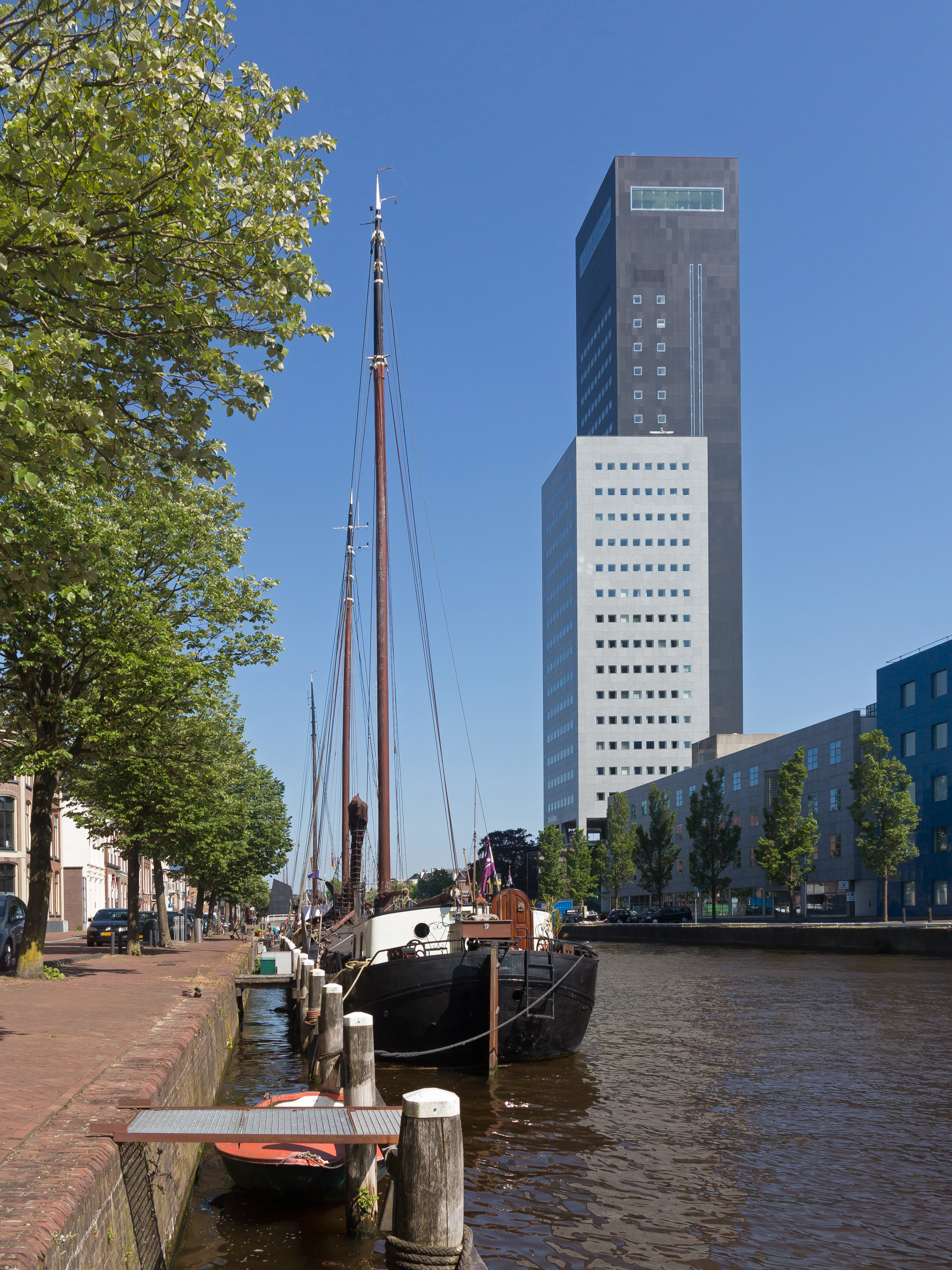 Leeuwarden, de Achmeatoren foto3 2016-06-05 15.57