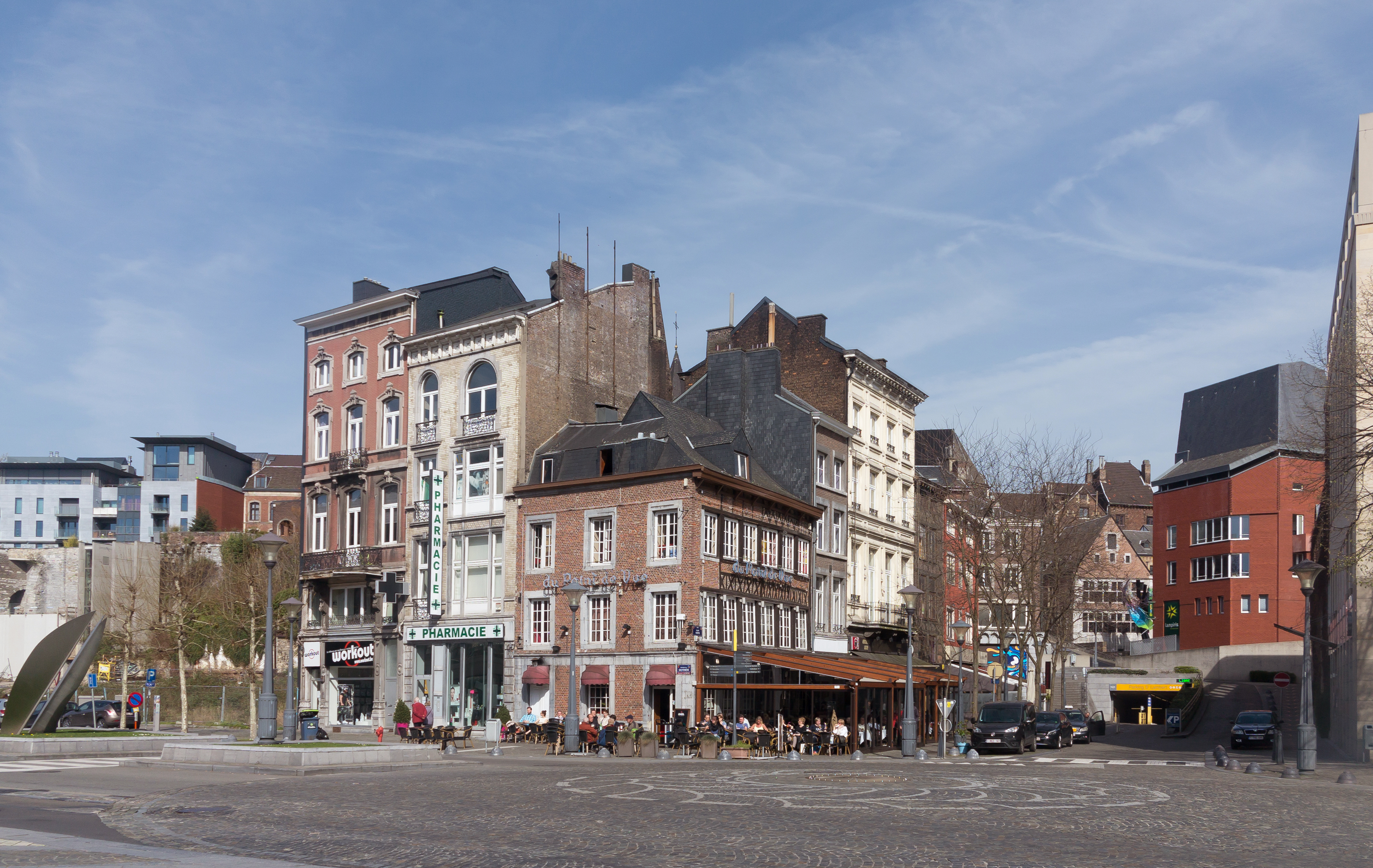 Liège, straatzicht Place de Verte foto6 2017-03-26 12.16