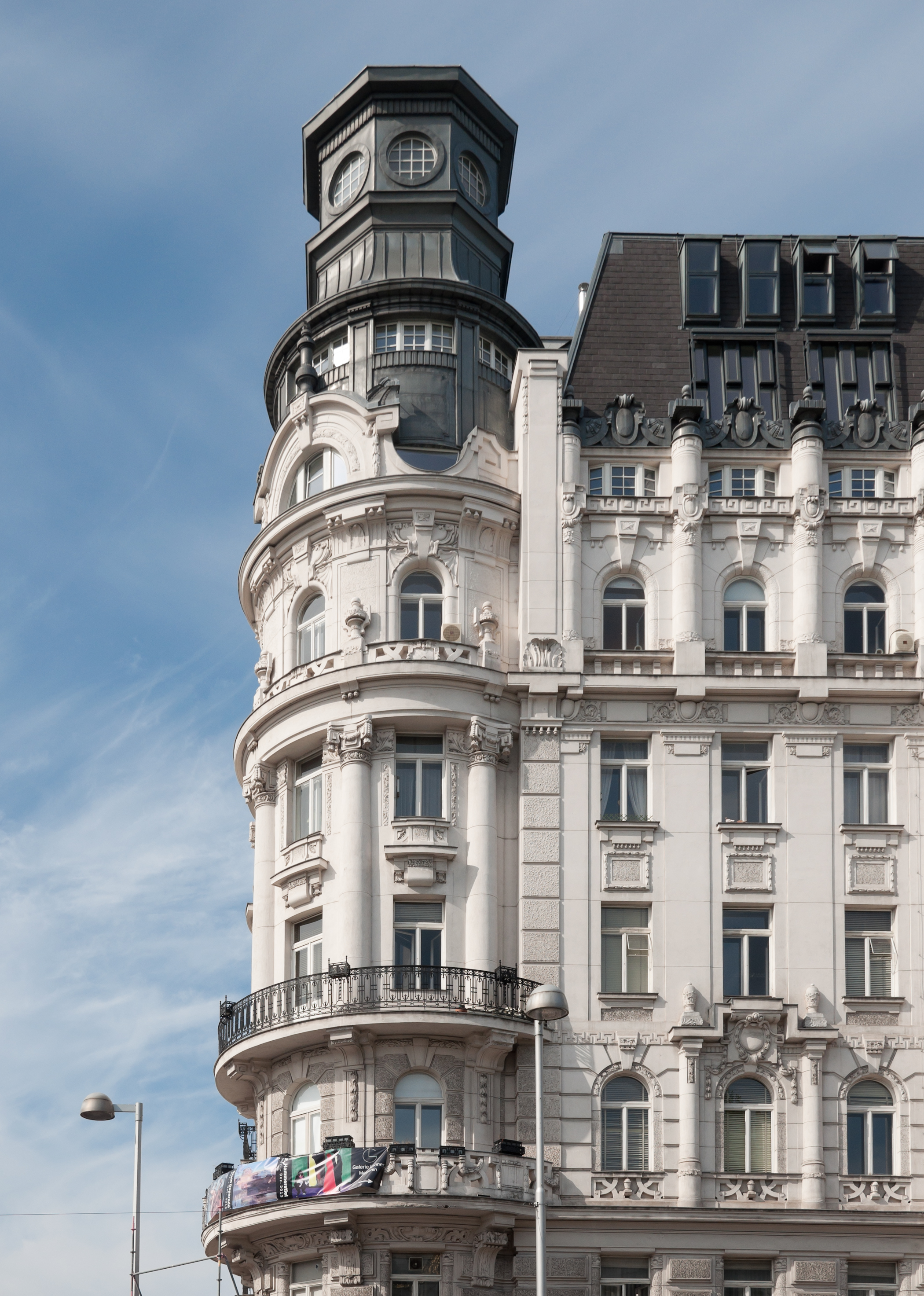 Linke Wienzeile 2 building