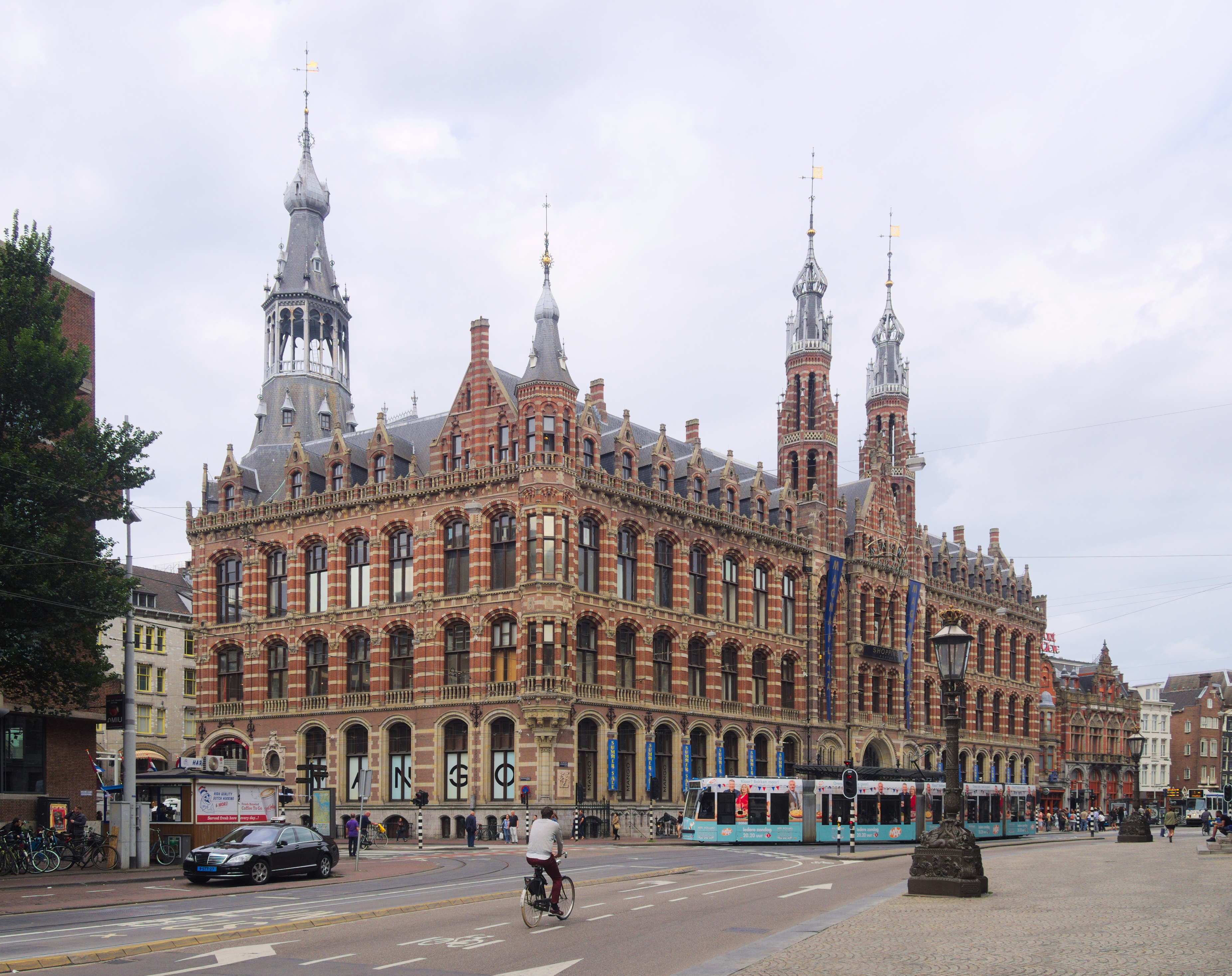 Magna Plaza 2665