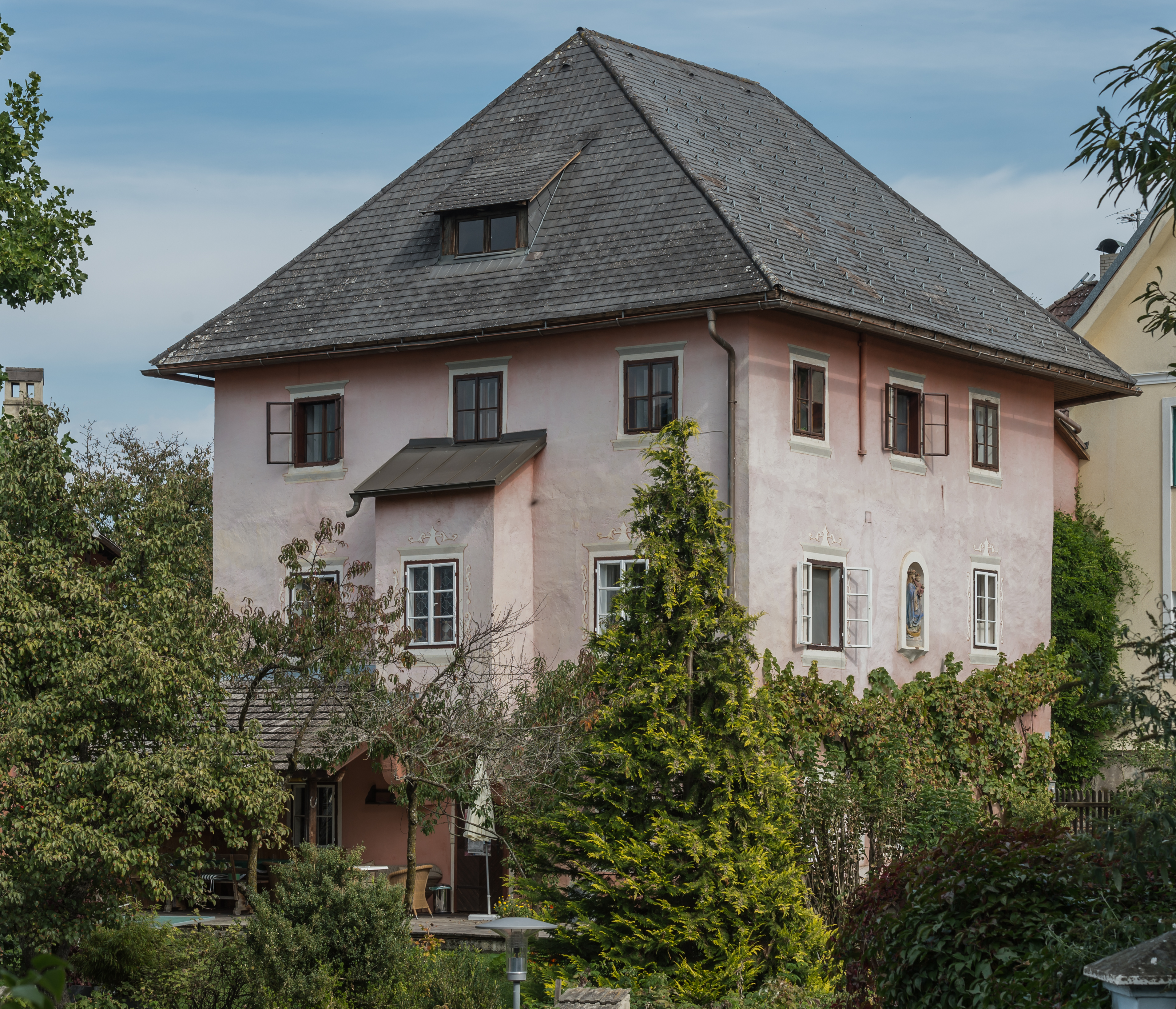 Maria Saal Bischofweg 1 Zollfelder-Kanonikatshaus 26092016 4471