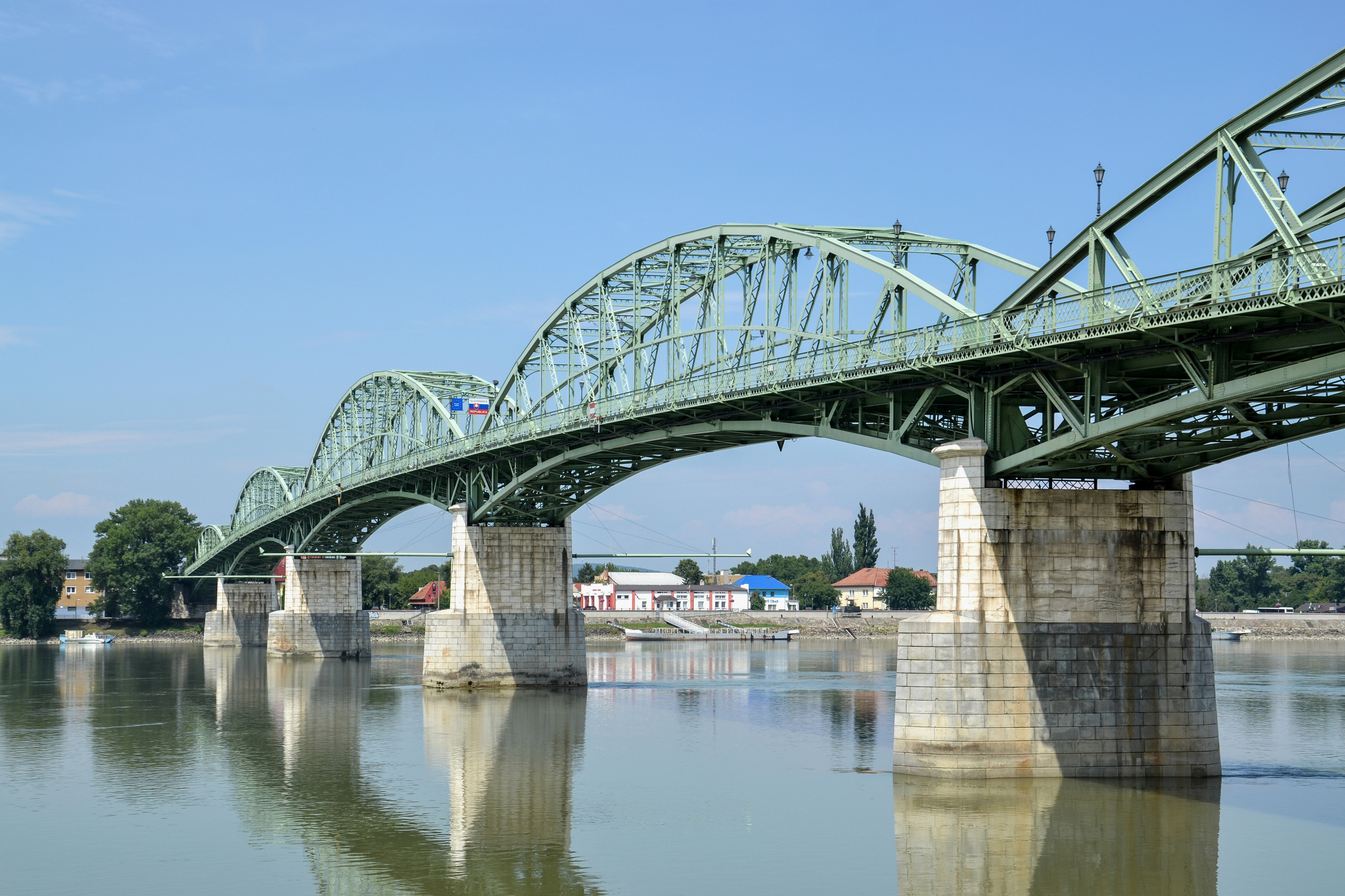 Maria-Valeria-Brücke, Esztergom 01