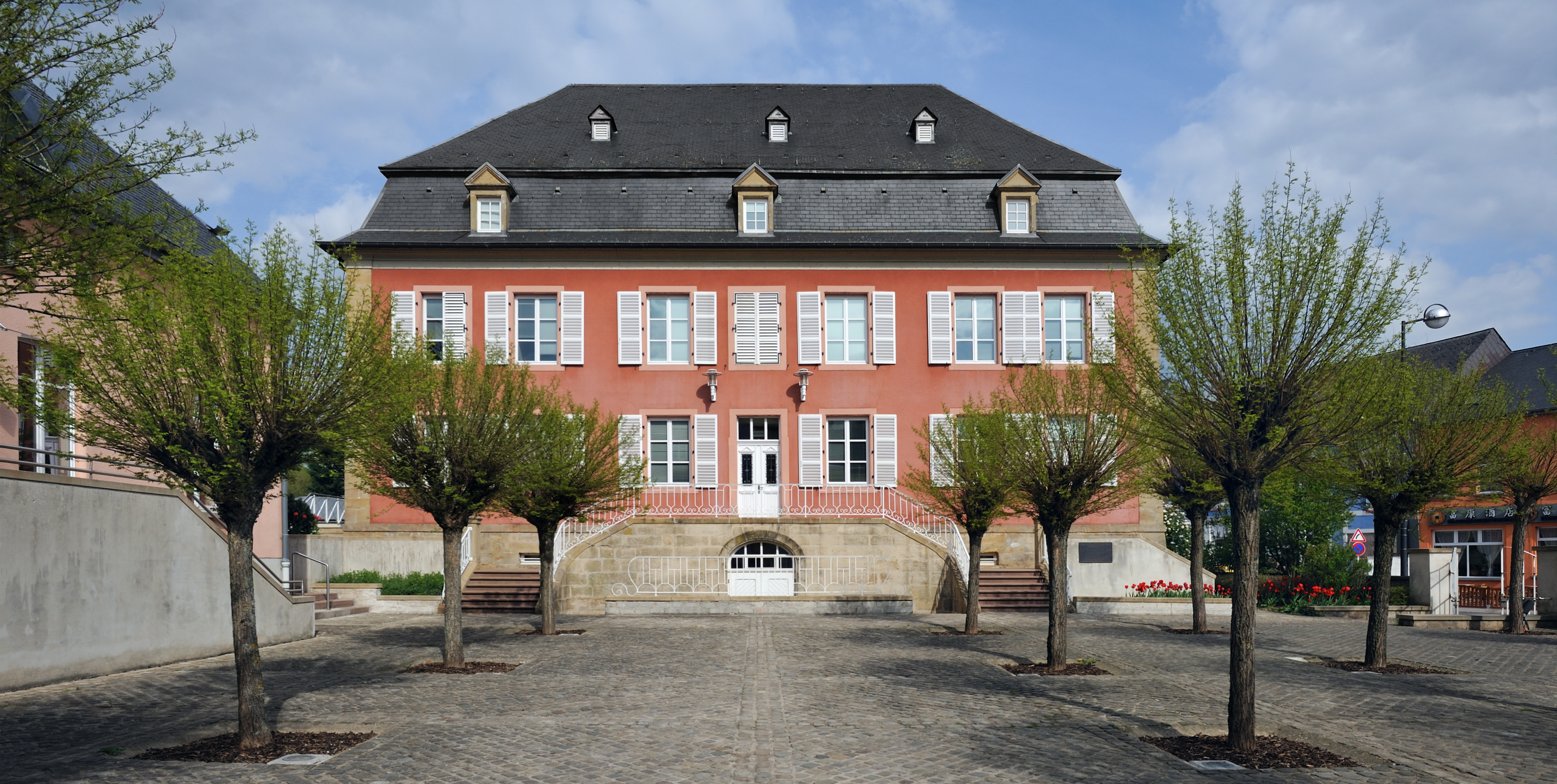 Mersch Maison Servais front wide