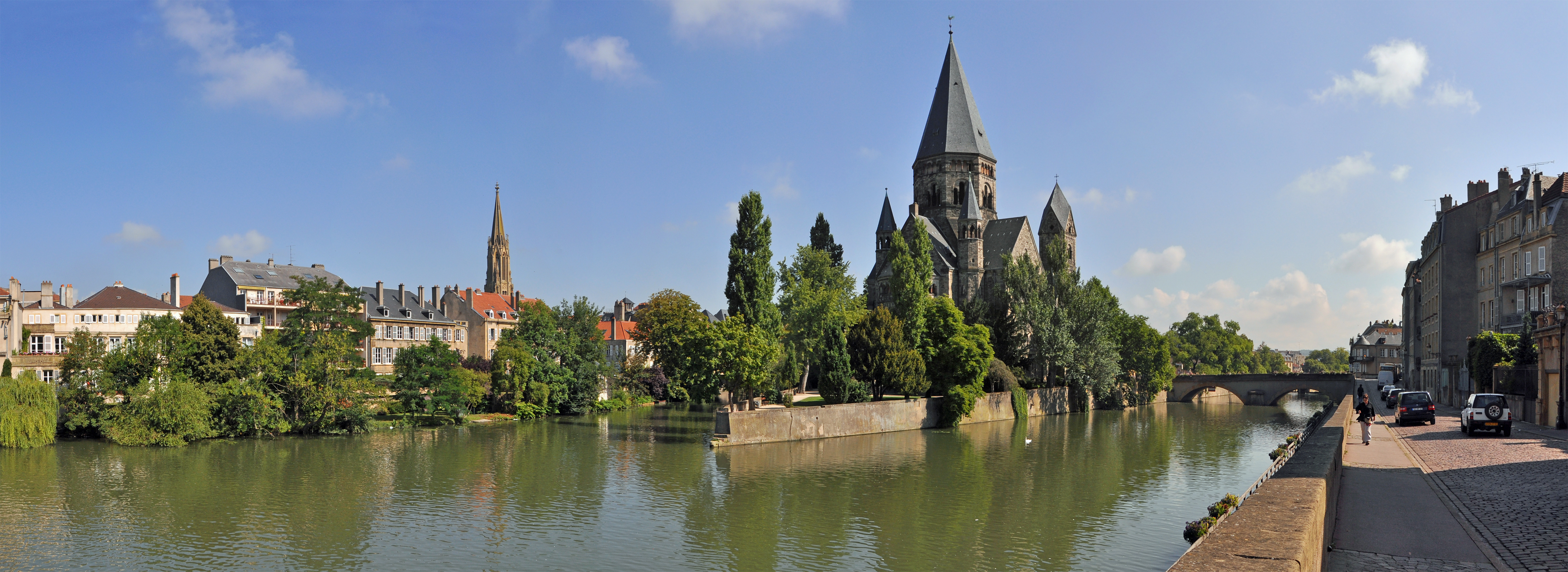 Metz R01