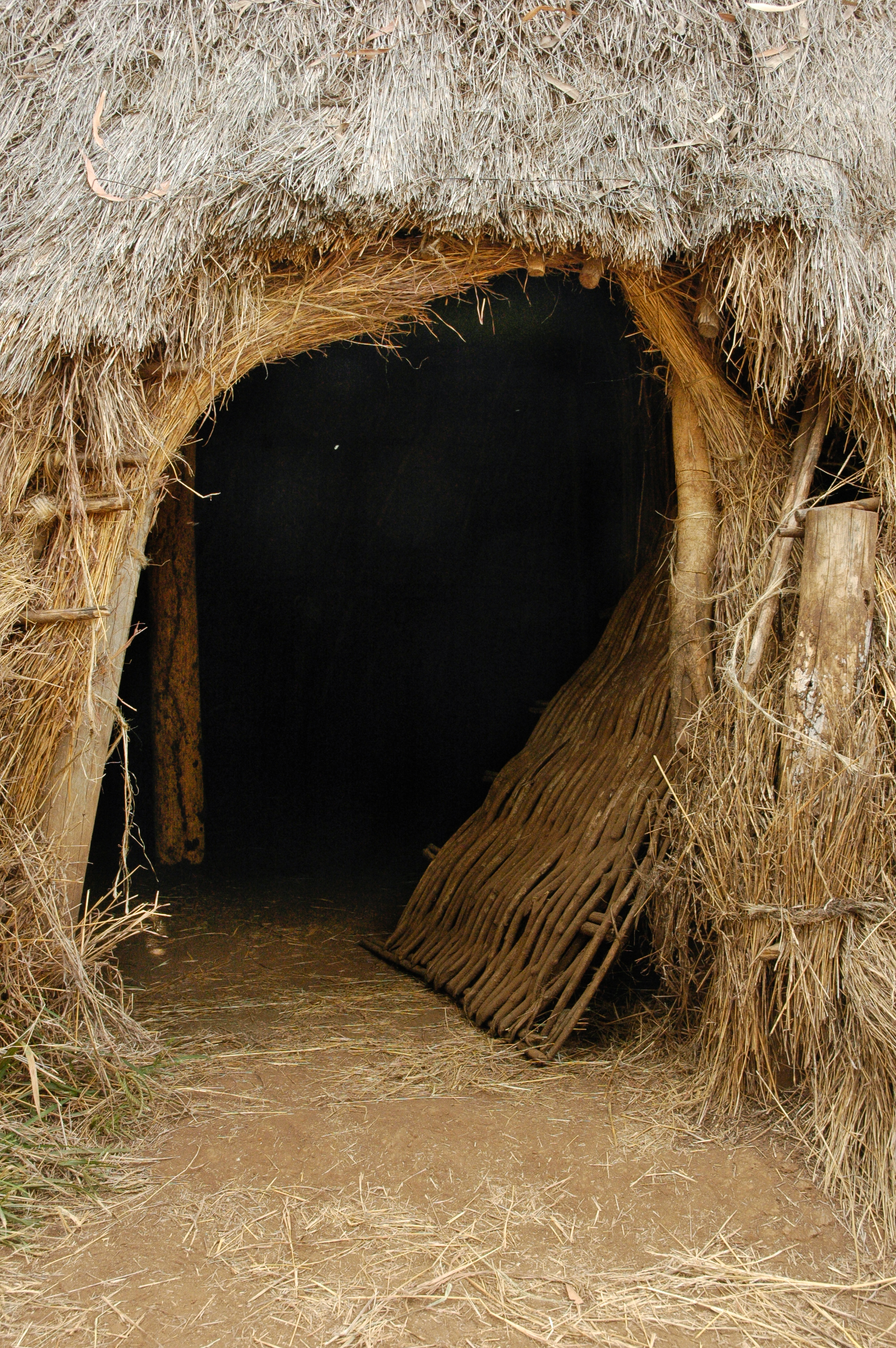 Mijikenda village 04