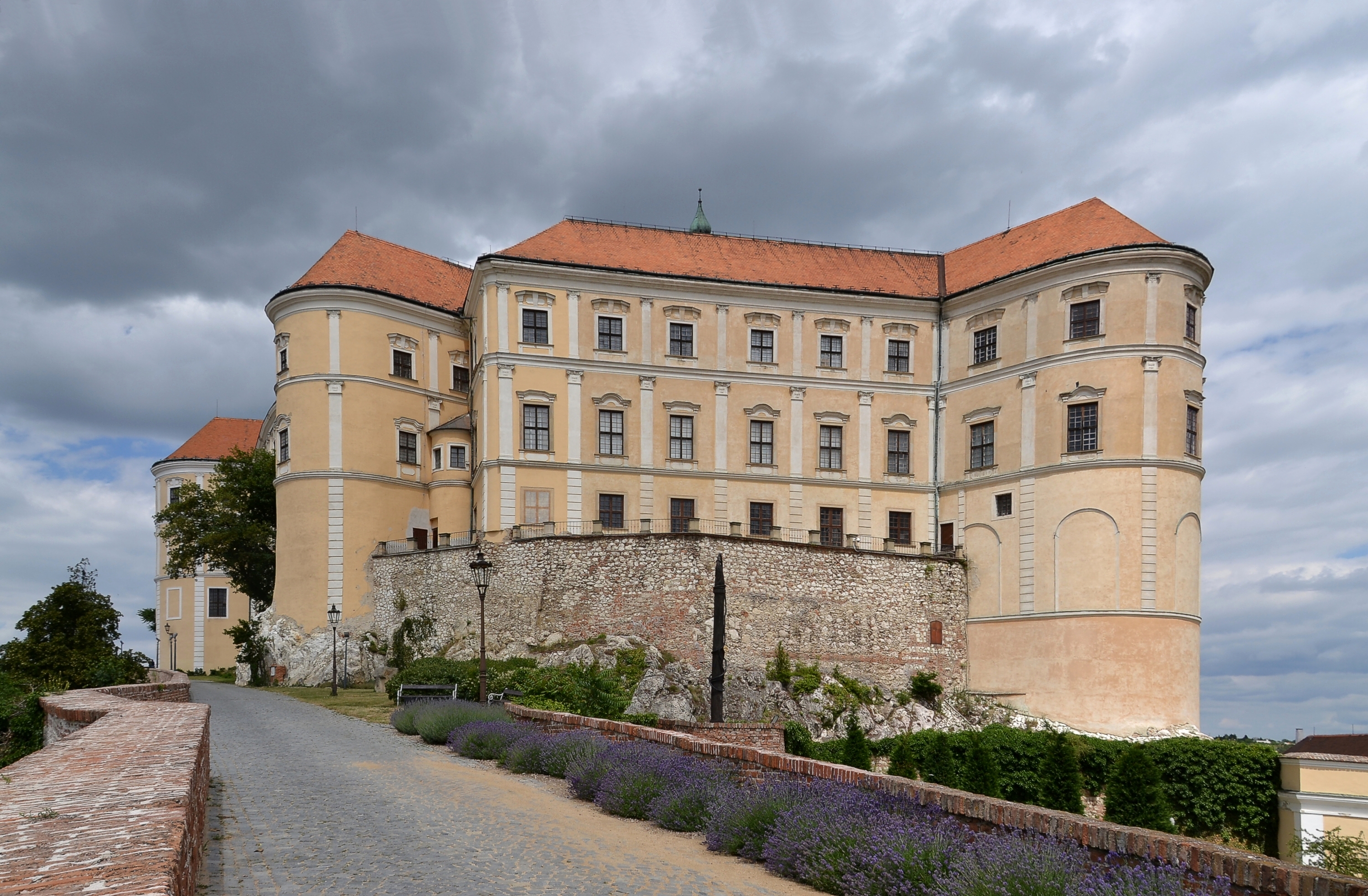 Mikulov (Nikolsburg) - zámek