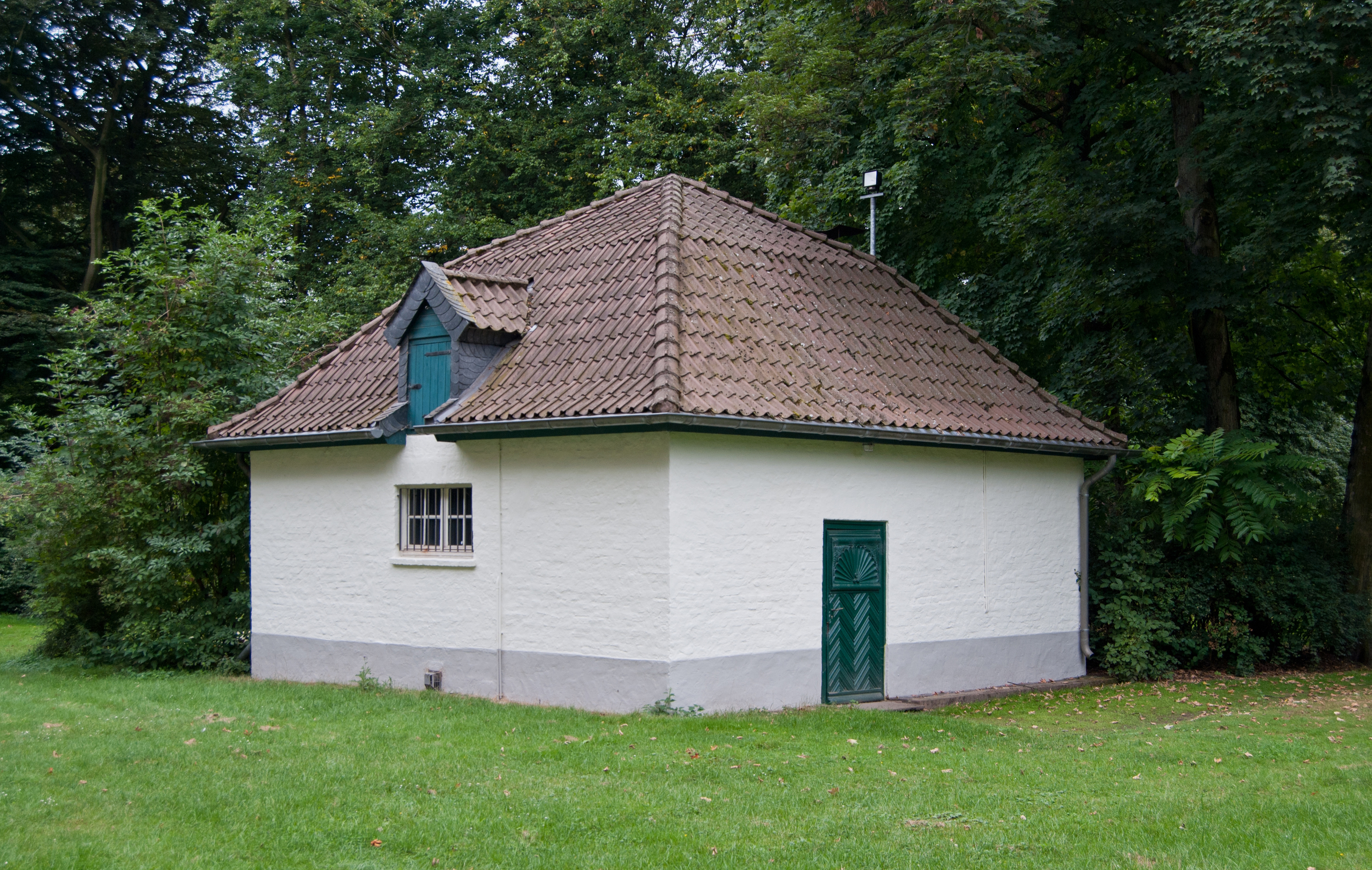 Moers, Pulverhäuschen, 2012-08 CN-01