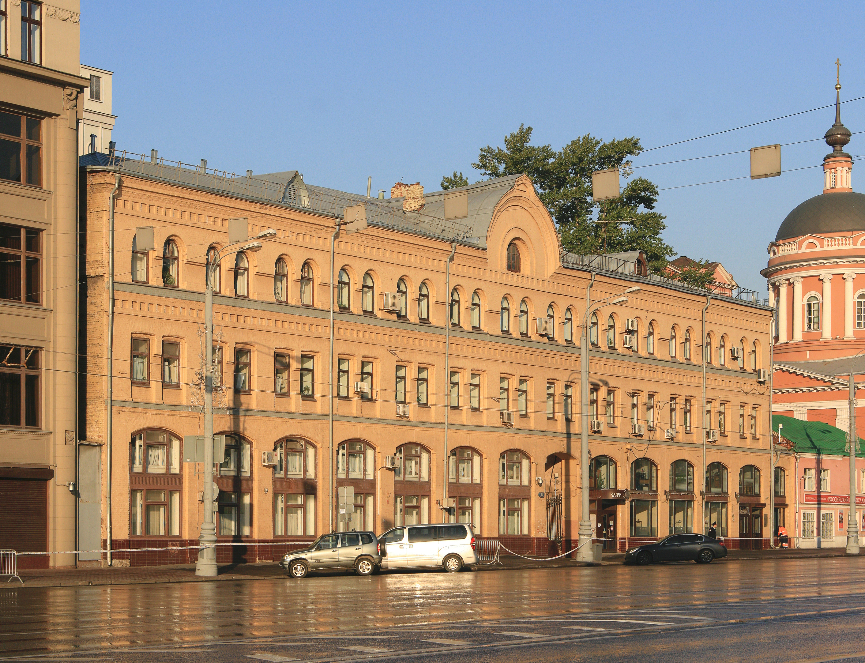 Moscow NovayaSquare14 S63