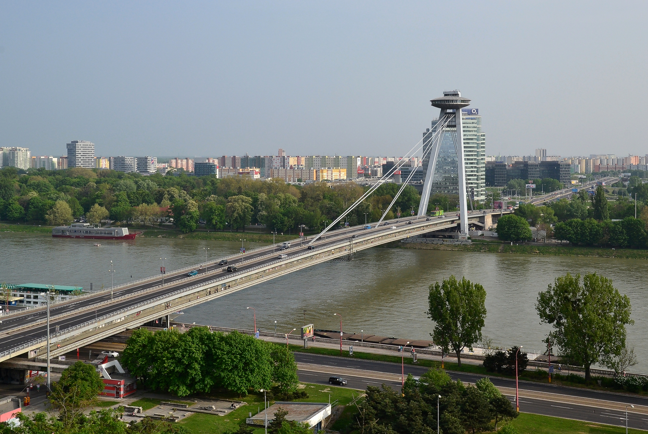 Most SNP, Bratislava (by Pudelek)