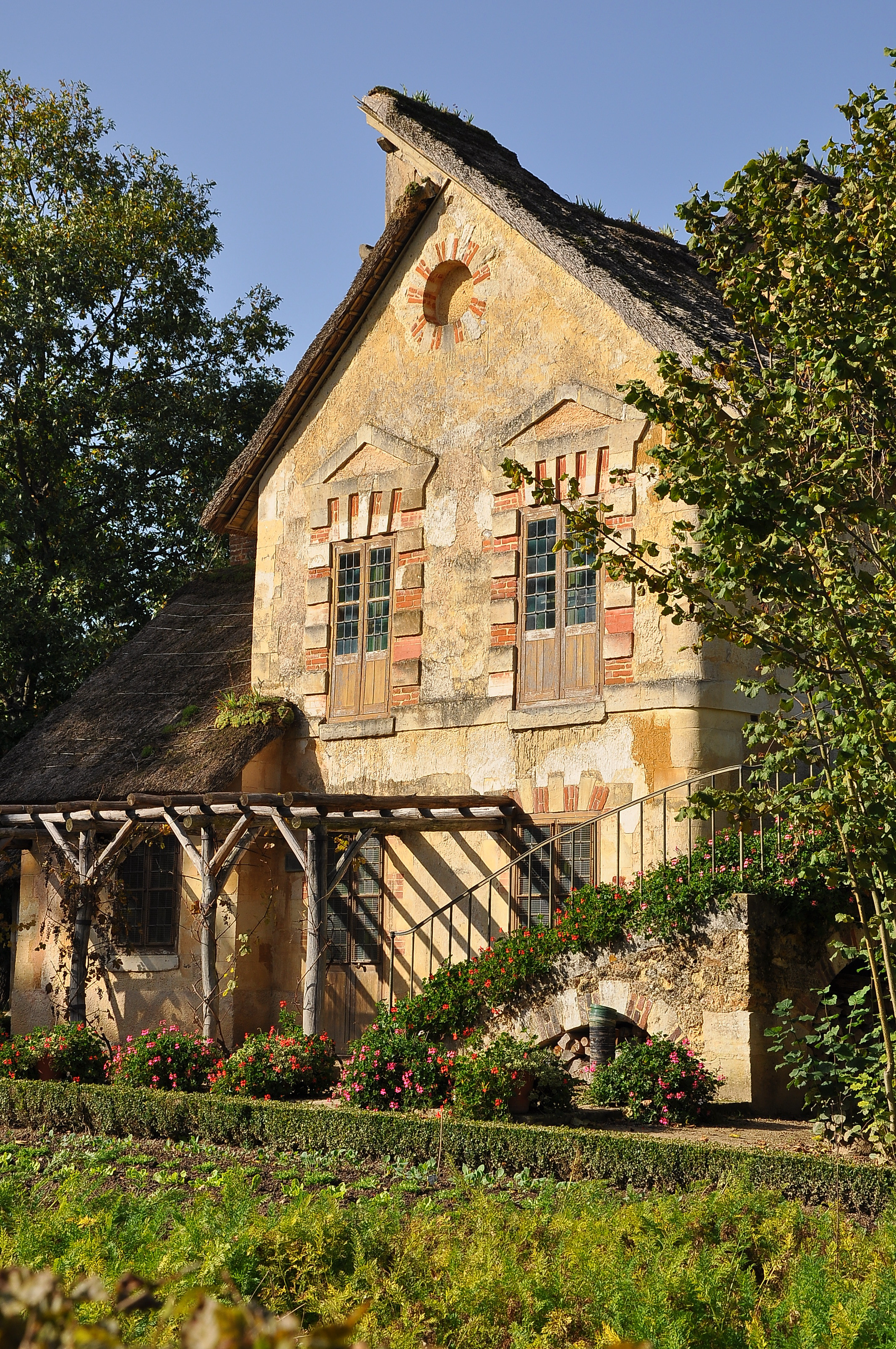 Moulin du hameau de la Reine, Versailles 007