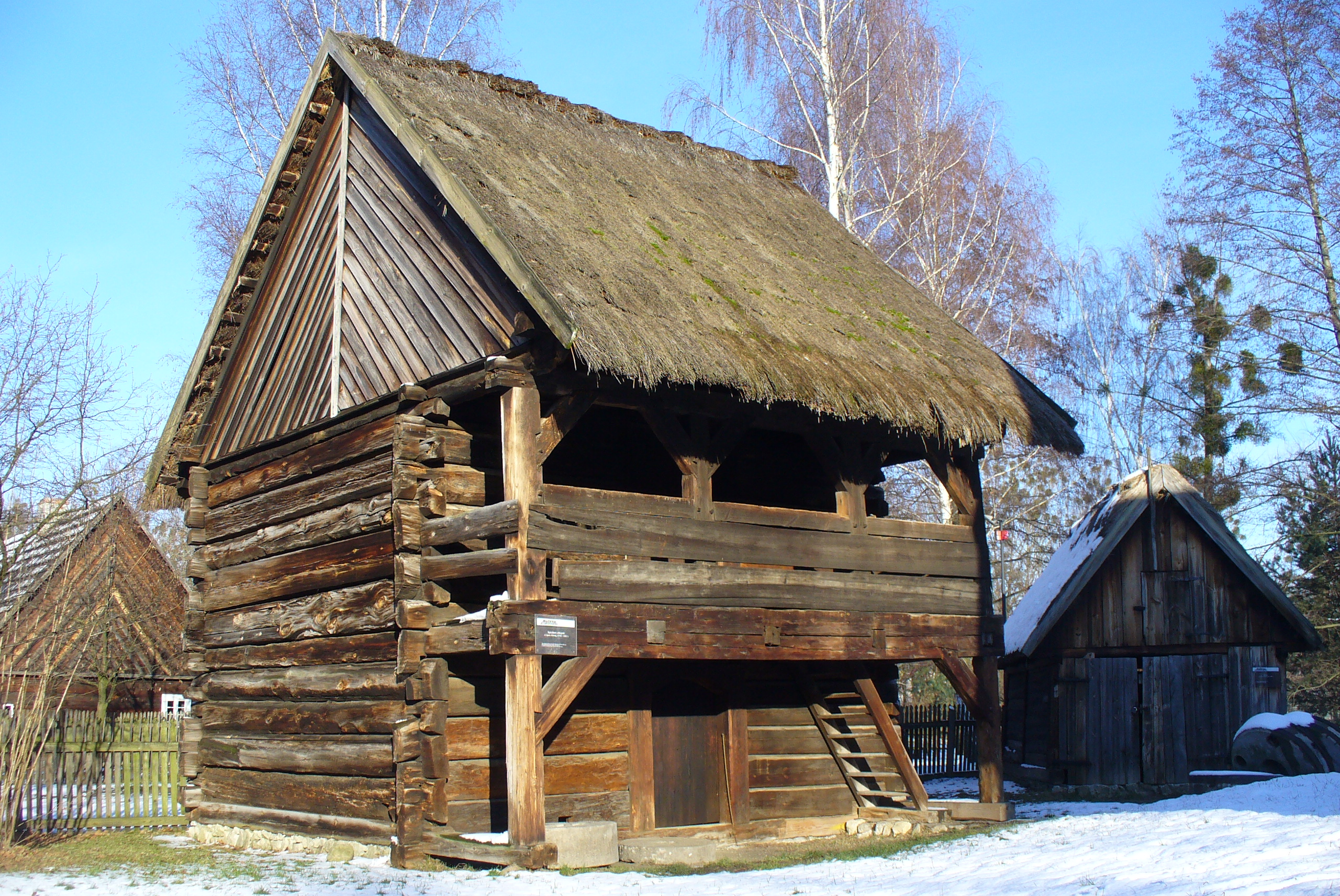 Muzeum-Bierkowice spichlerz chlopski XVIII-XIX