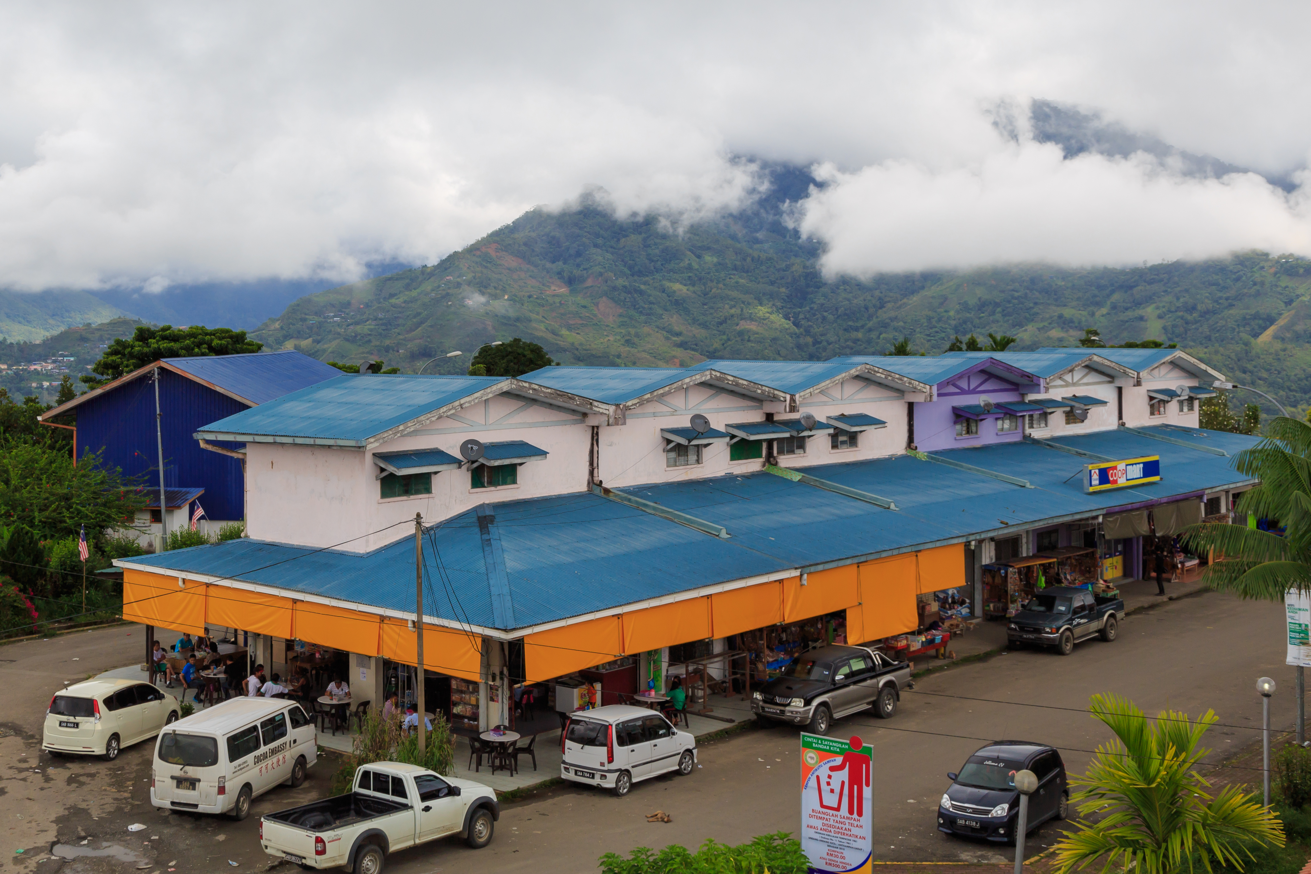 Nabalu Sabah Shop-Row-01