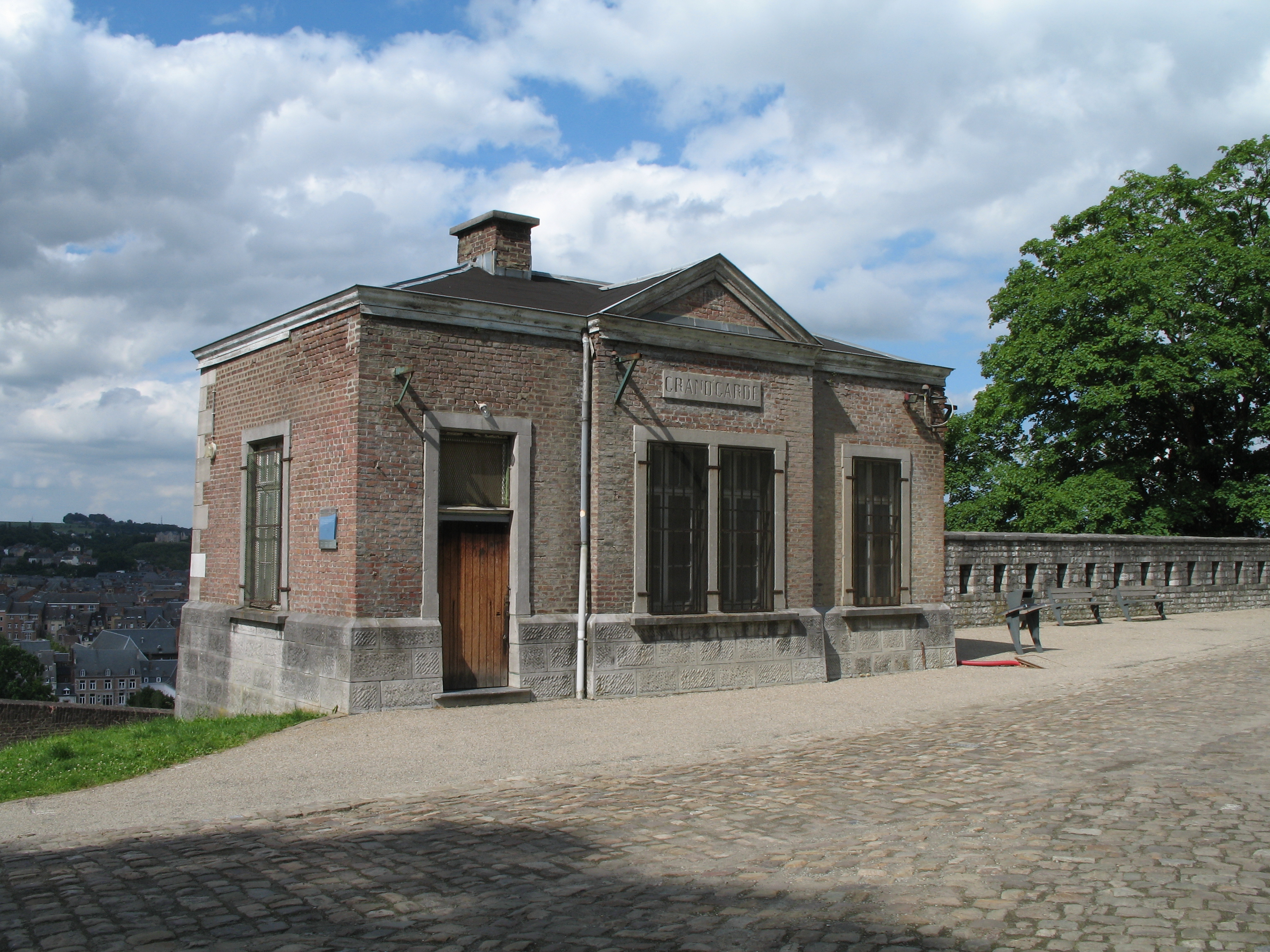 Namur Grande Garde R01